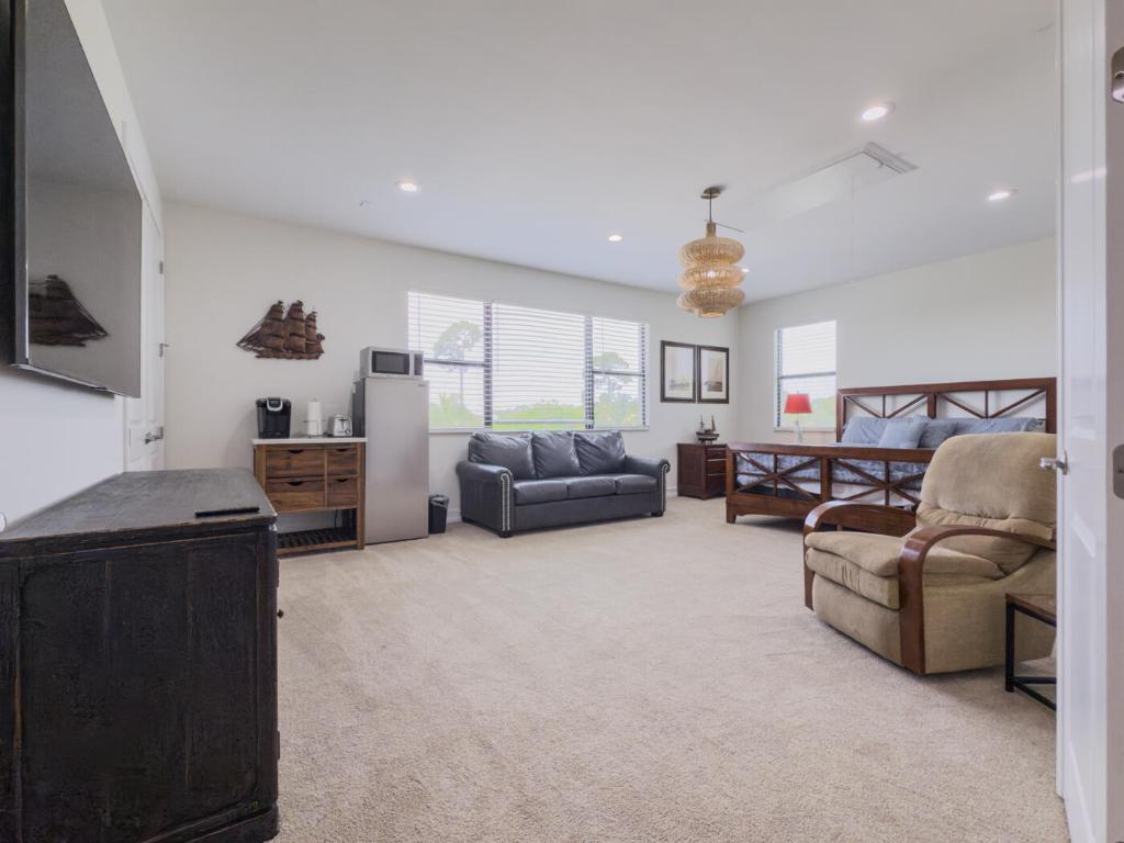 8208 SE Red Root Way Jupiter, FL 33458