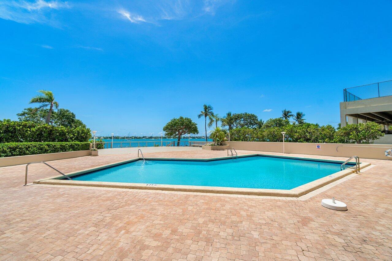 5600 N Flagler Dr #1904