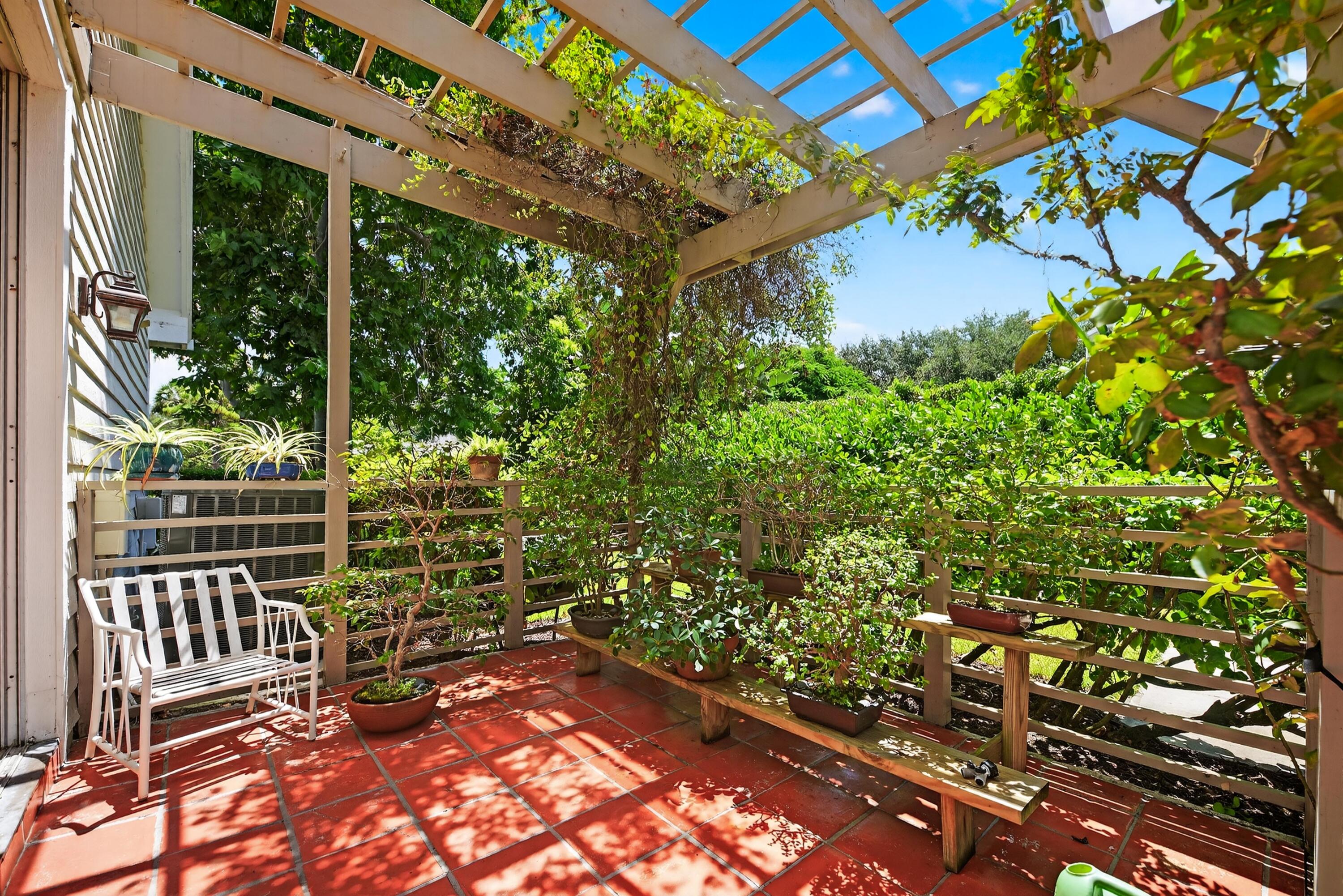 18360 SE Lakeside Tequesta, FL 33469