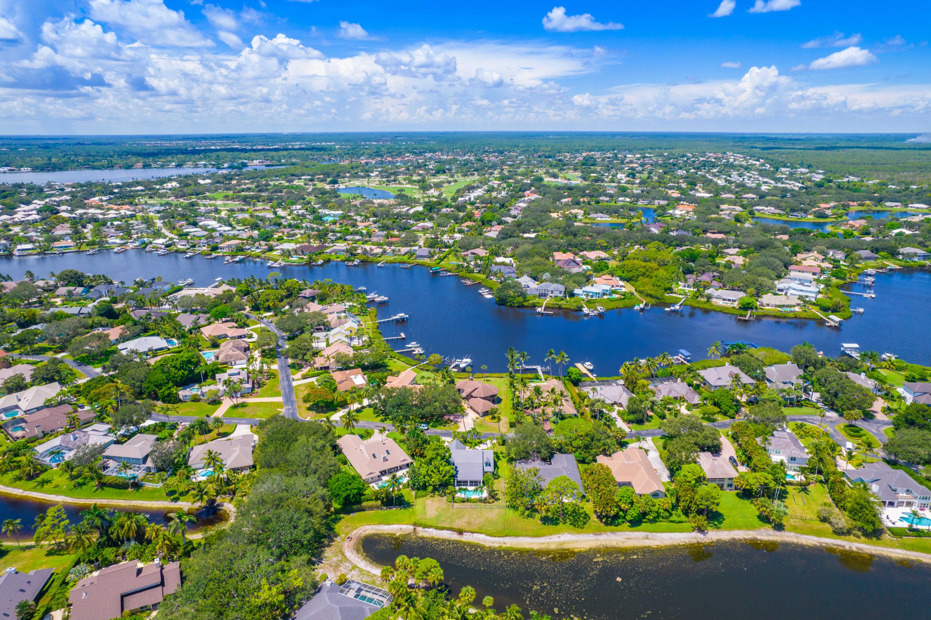 18360 SE Lakeside Tequesta, FL 33469