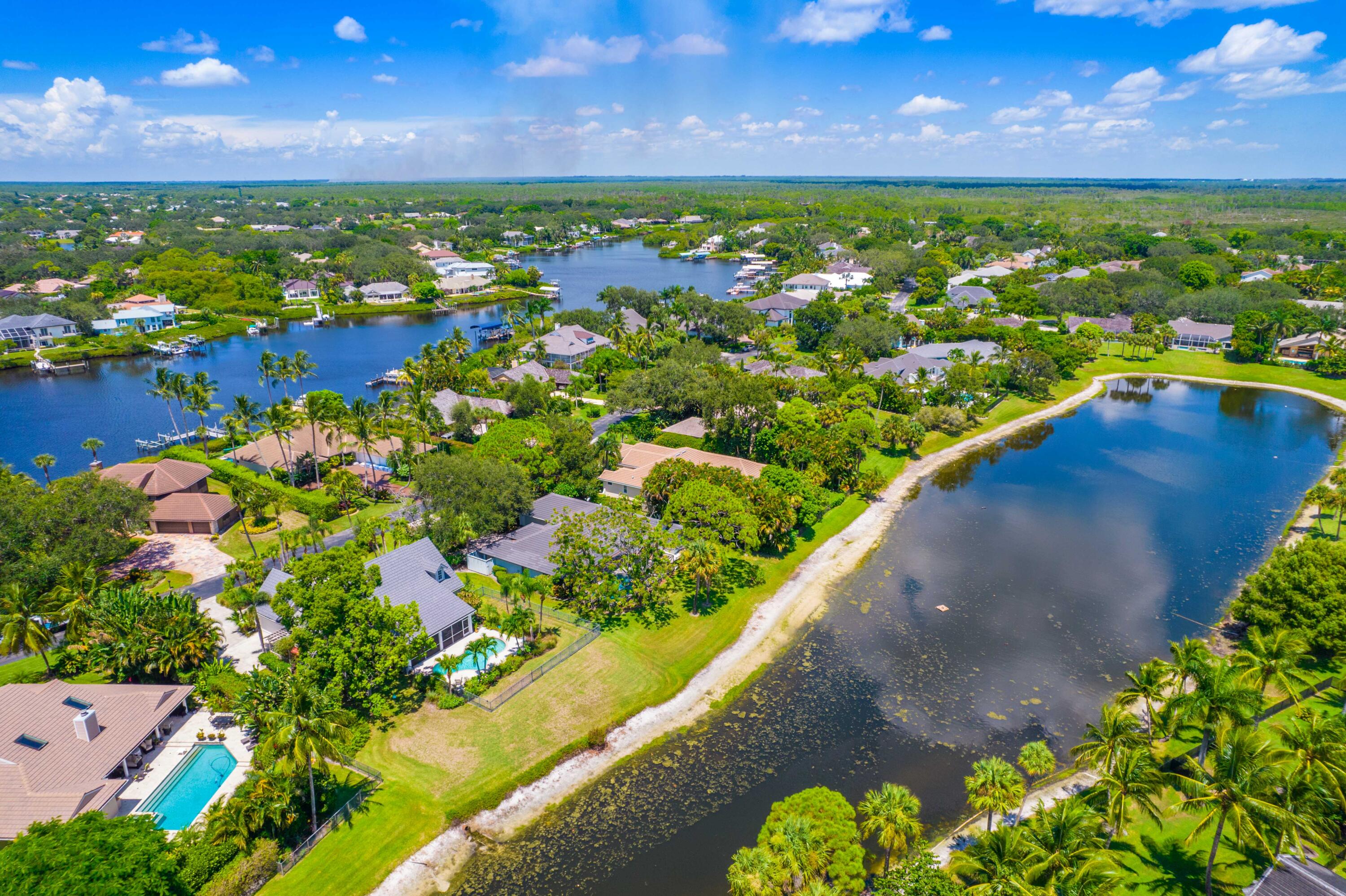 18360 SE Lakeside Tequesta, FL 33469