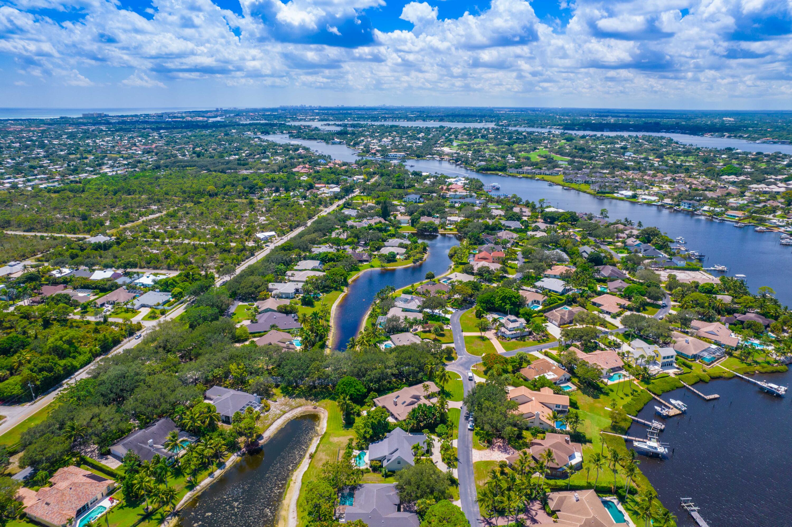 18360 SE Lakeside Tequesta, FL 33469