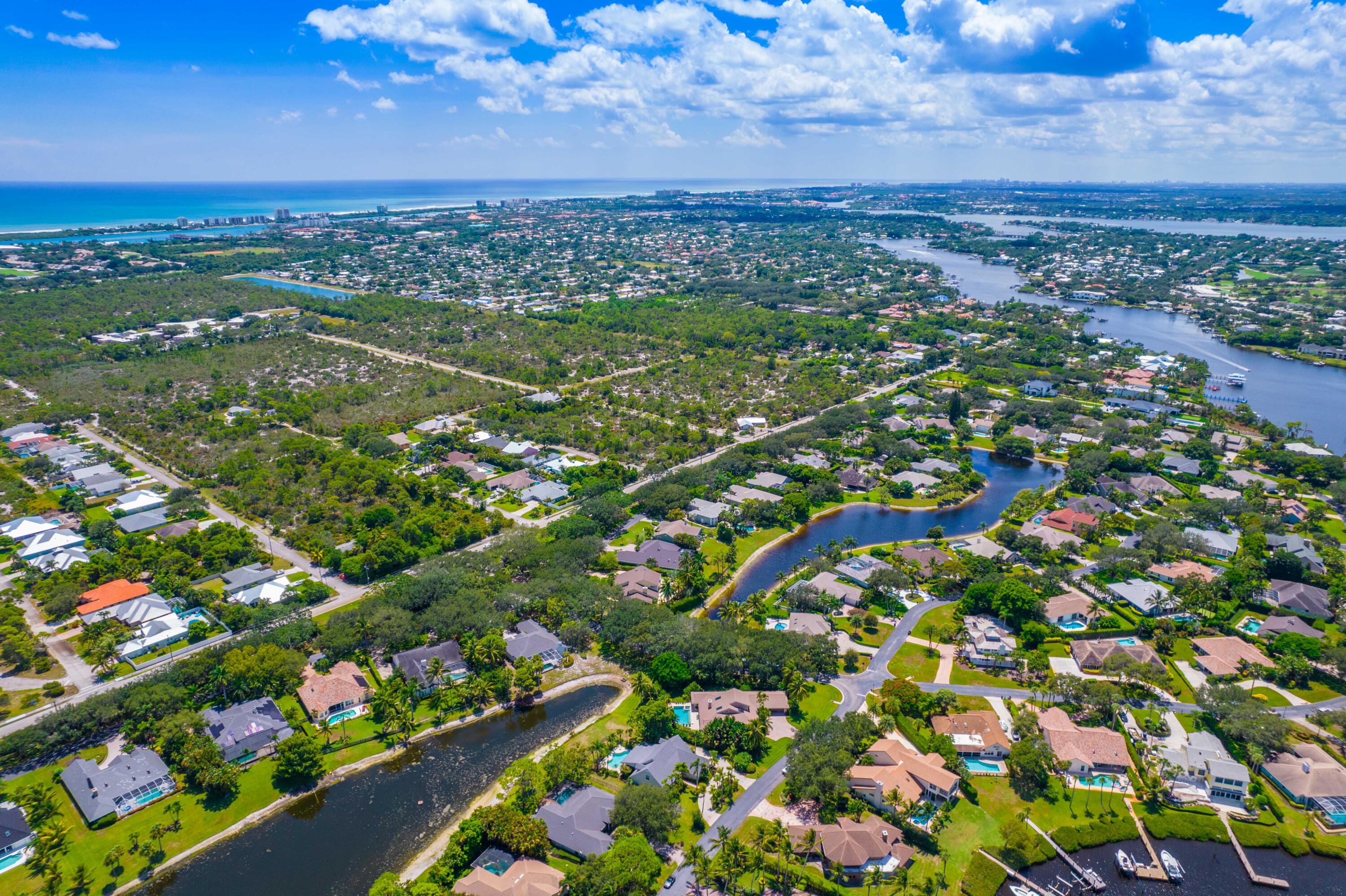 18360 SE Lakeside Tequesta, FL 33469