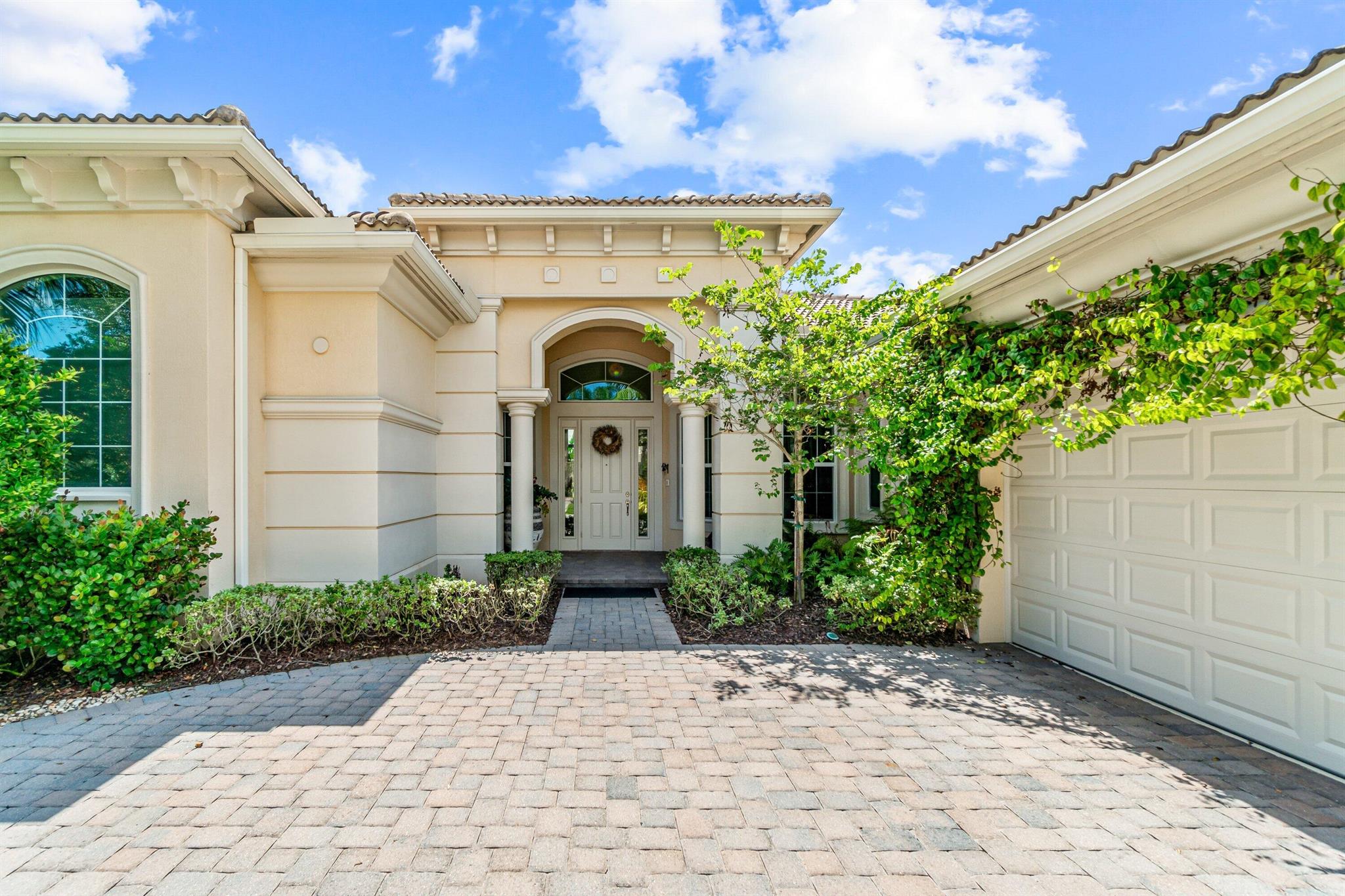 114 Carmela Ct Jupiter, FL 33478