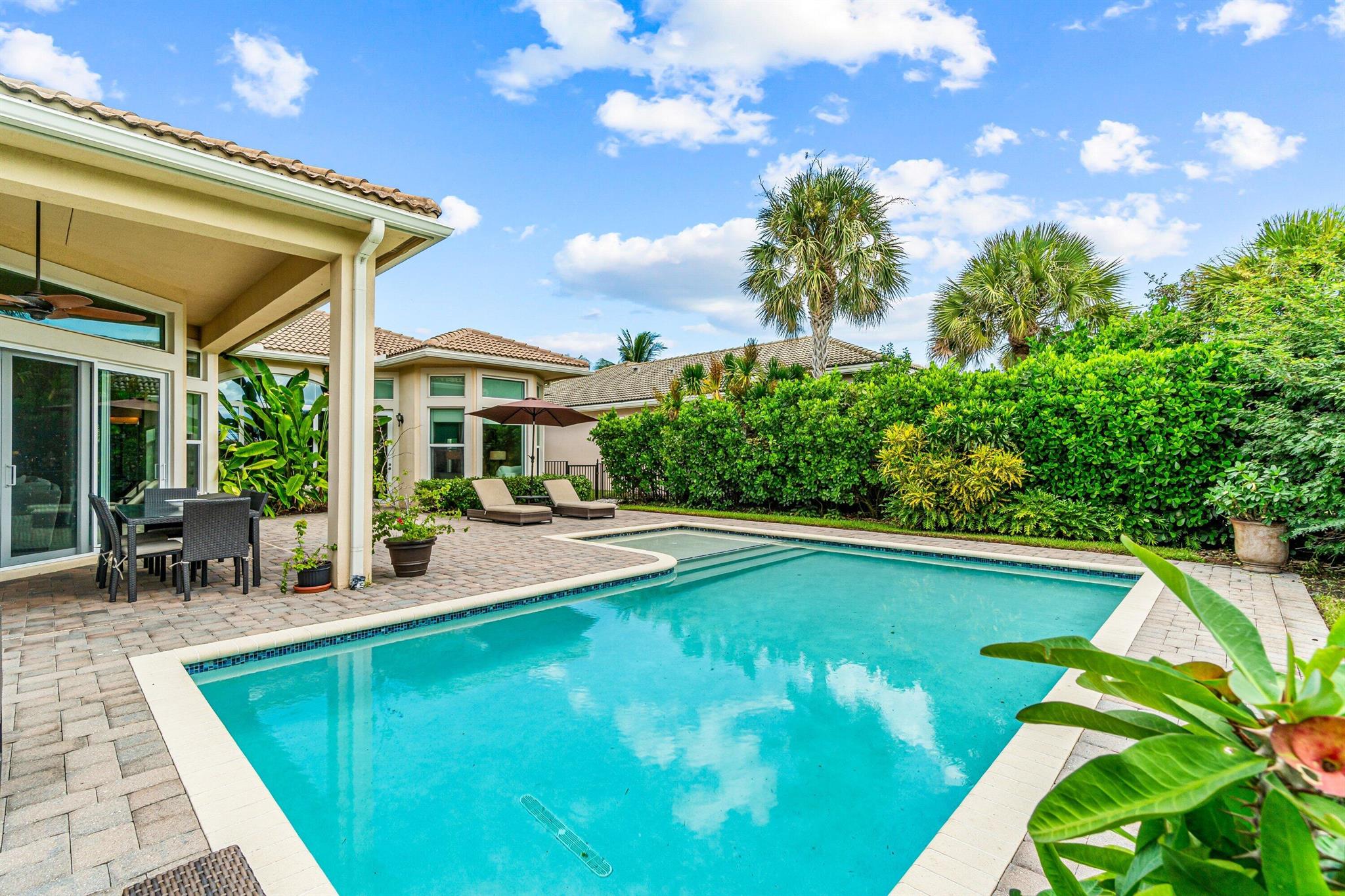 114 Carmela Ct Jupiter, FL 33478