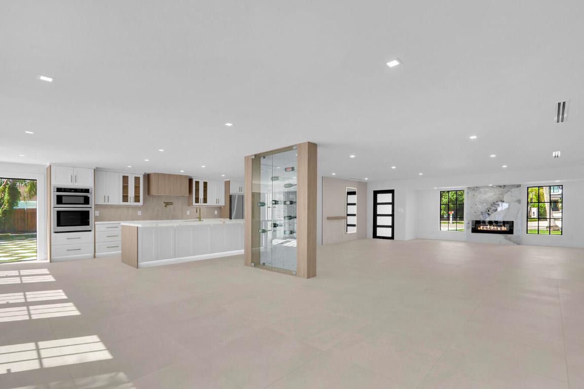 391 W Riverside Tequesta, FL 33469