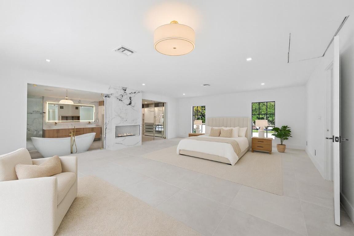 391 W Riverside Tequesta, FL 33469