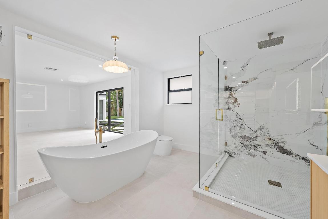 391 W Riverside Tequesta, FL 33469