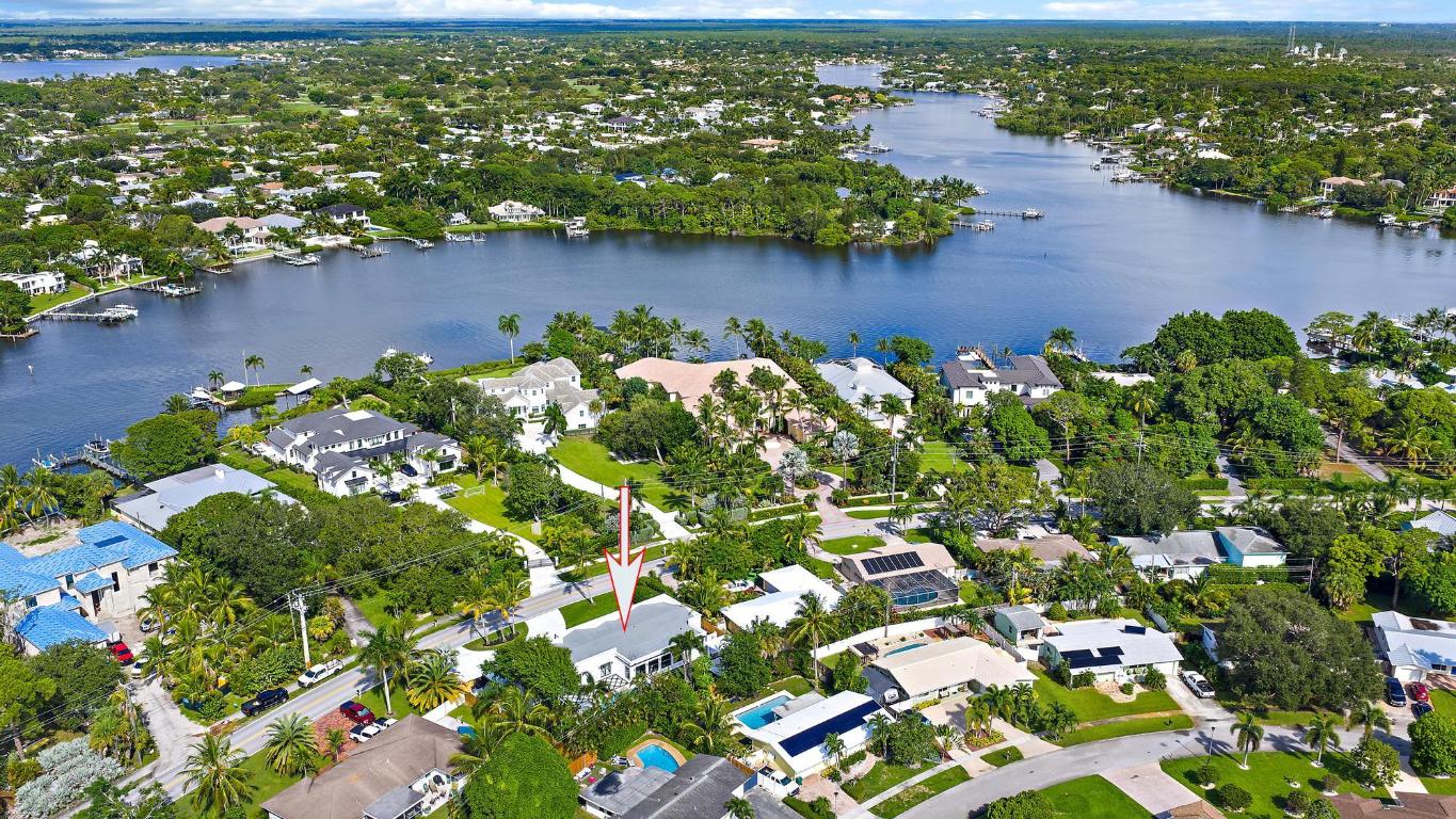 391 W Riverside Tequesta, FL 33469