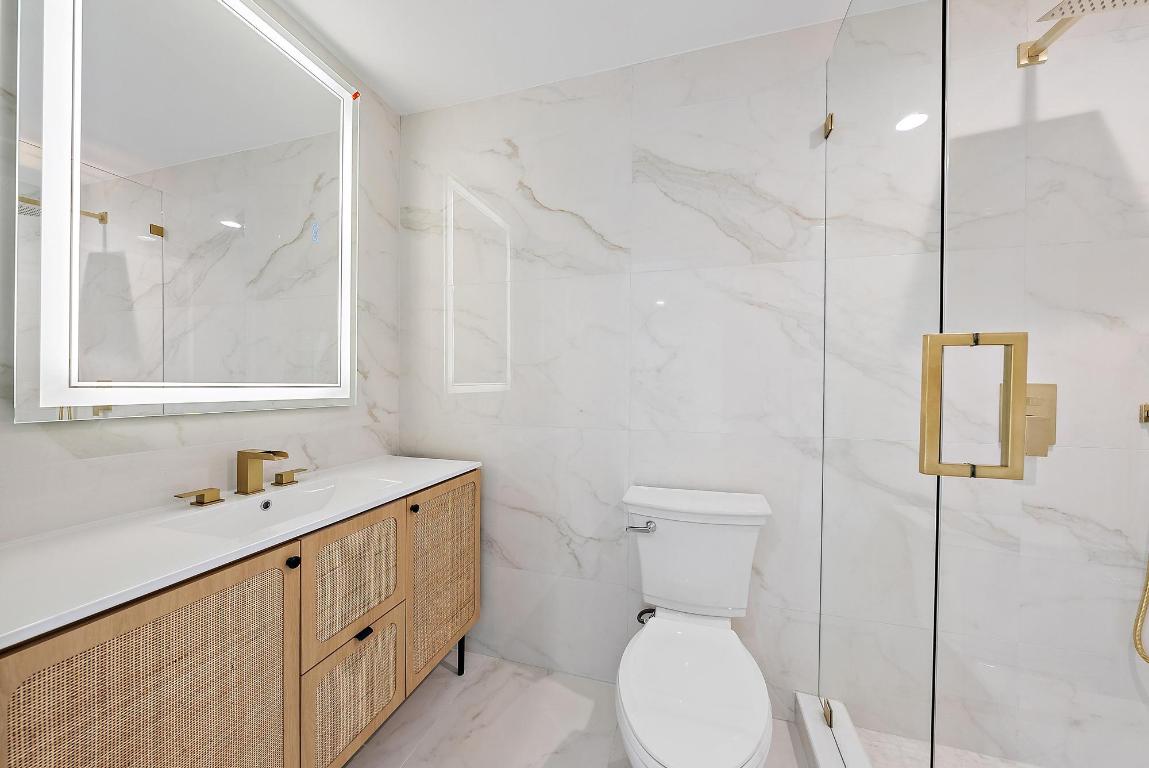 391 W Riverside Tequesta, FL 33469