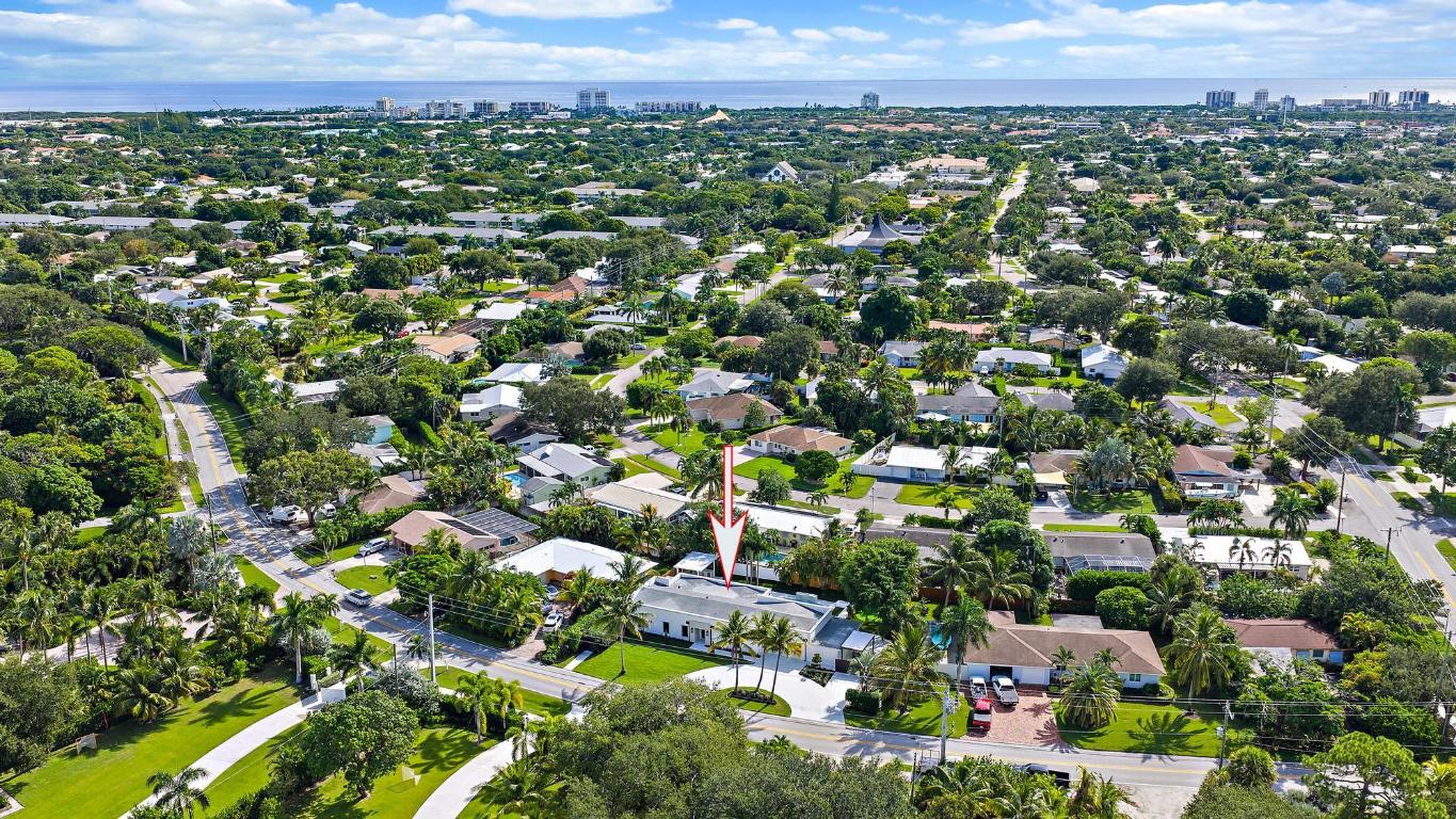 391 W Riverside Tequesta, FL 33469