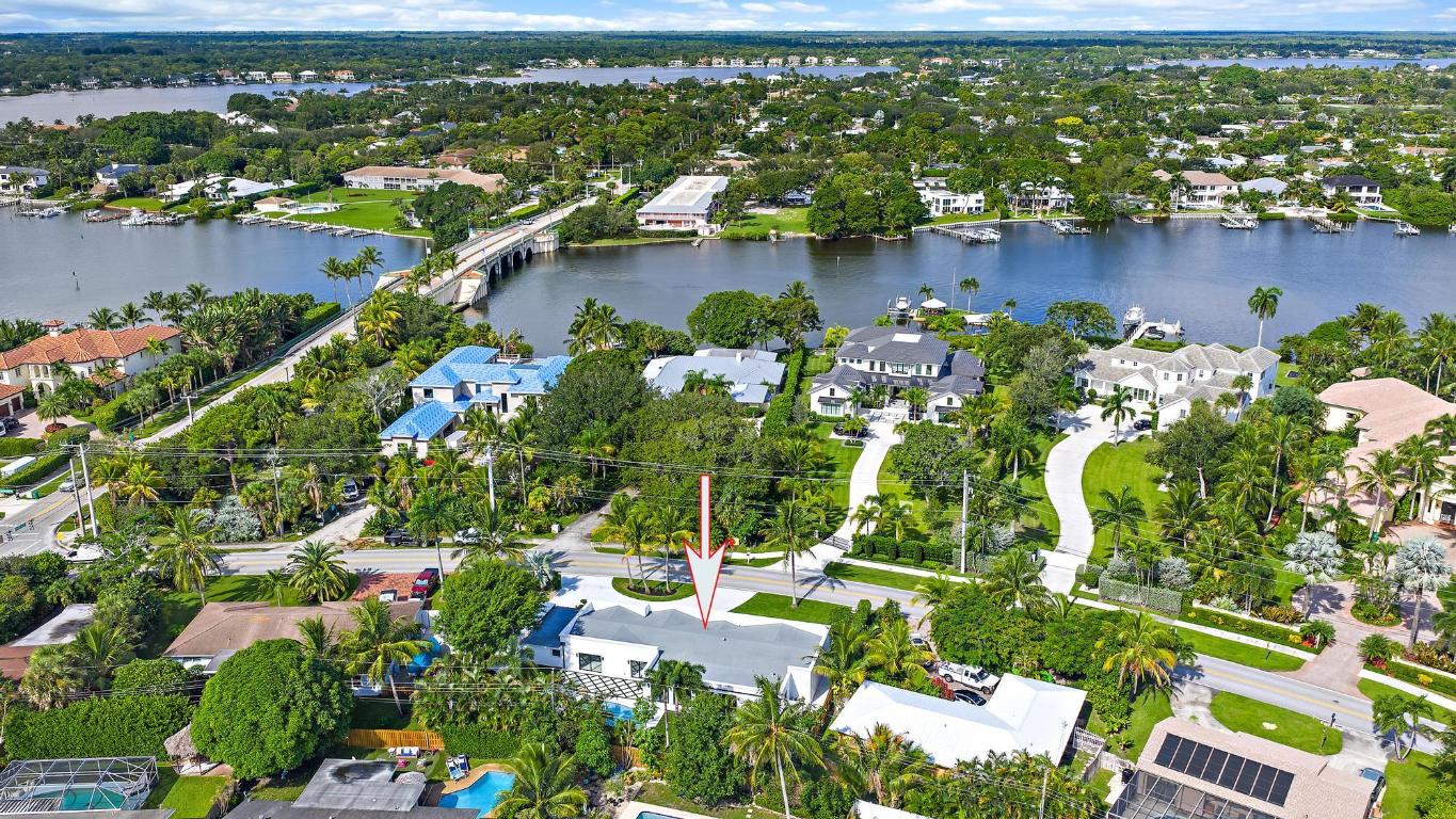 391 W Riverside Tequesta, FL 33469