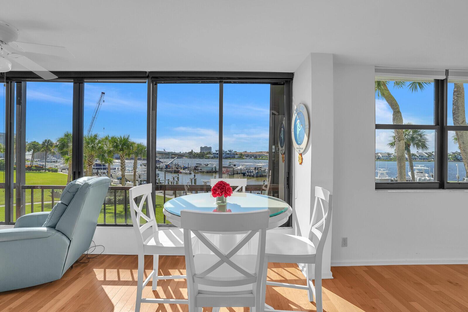 1648 Jupiter Cv Dr #209 Jupiter, FL 33469