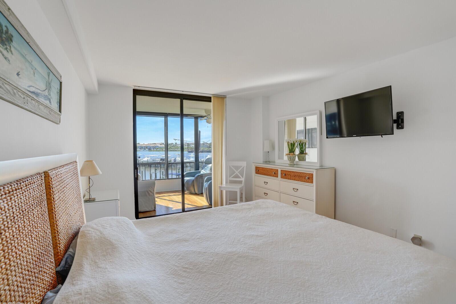 1648 Jupiter Cv Dr #209 Jupiter, FL 33469