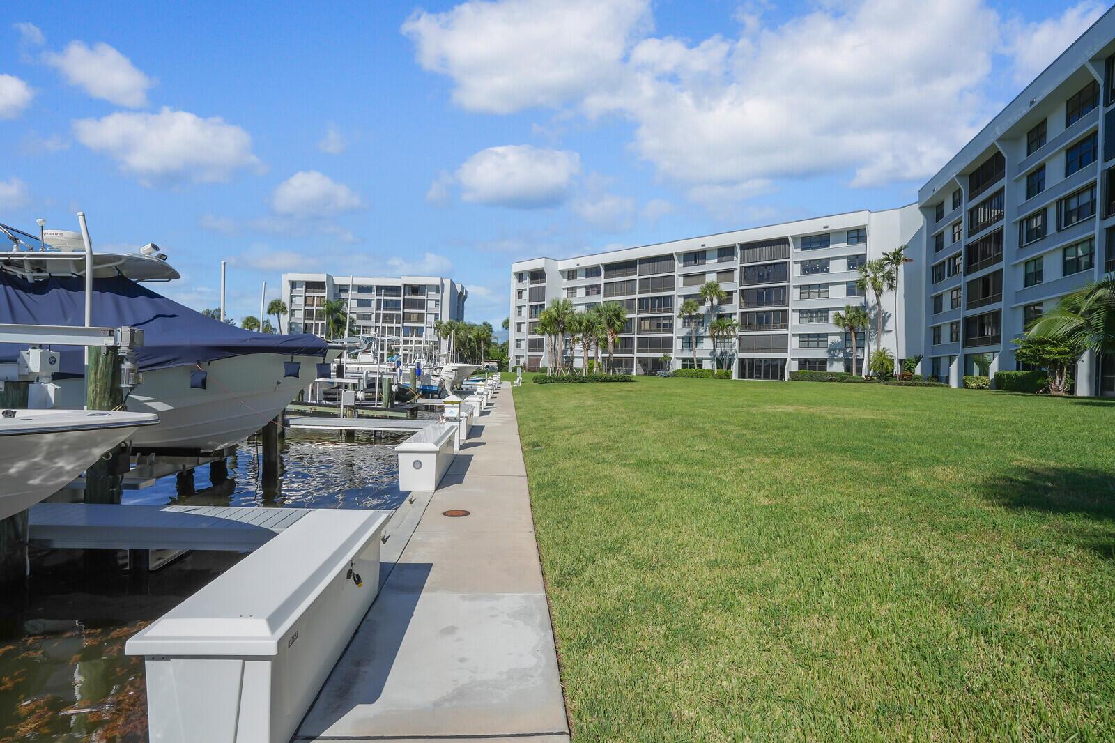 1648 Jupiter Cv Dr #209 Jupiter, FL 33469