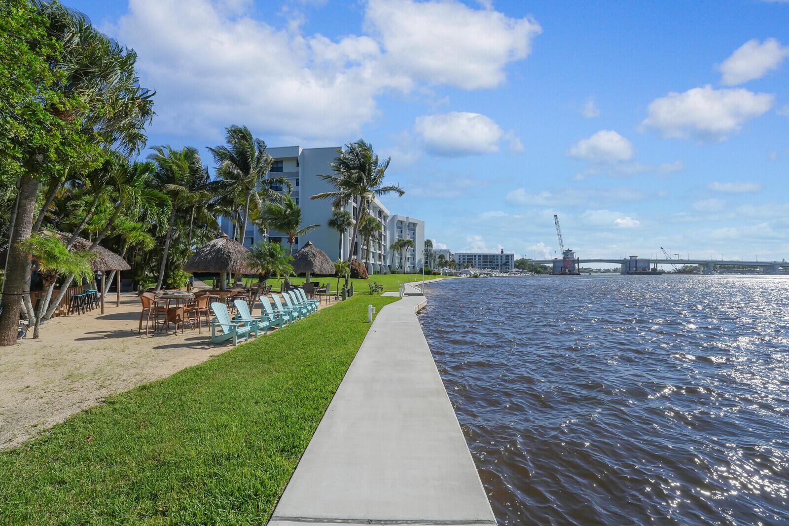 1648 Jupiter Cv Dr #209 Jupiter, FL 33469