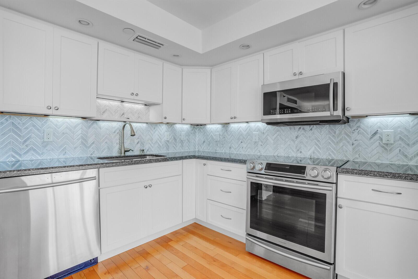 1648 Jupiter Cv Dr #209 Jupiter, FL 33469