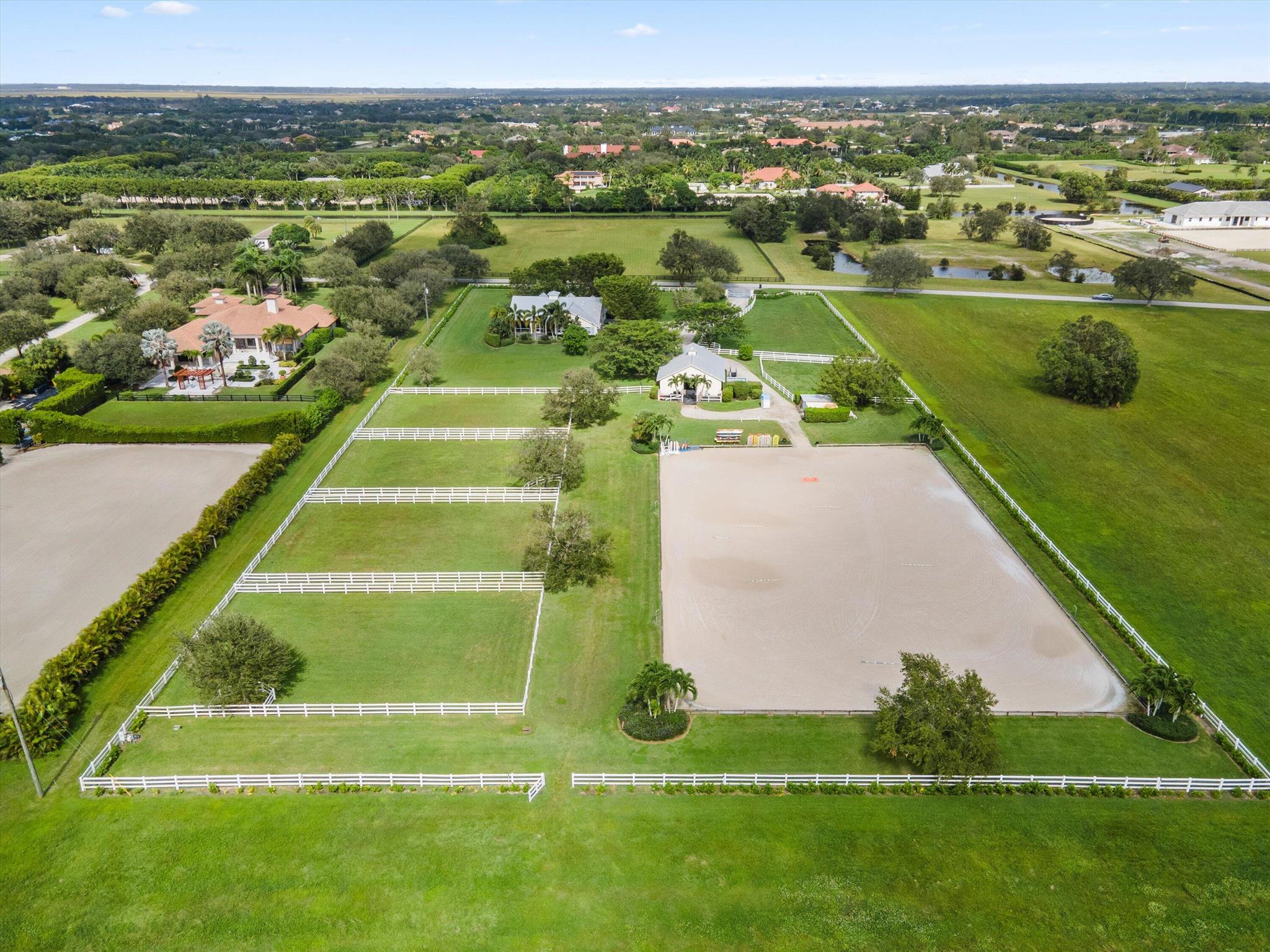 15416 Sunnyland Ln #Barn Wellington, FL 33414