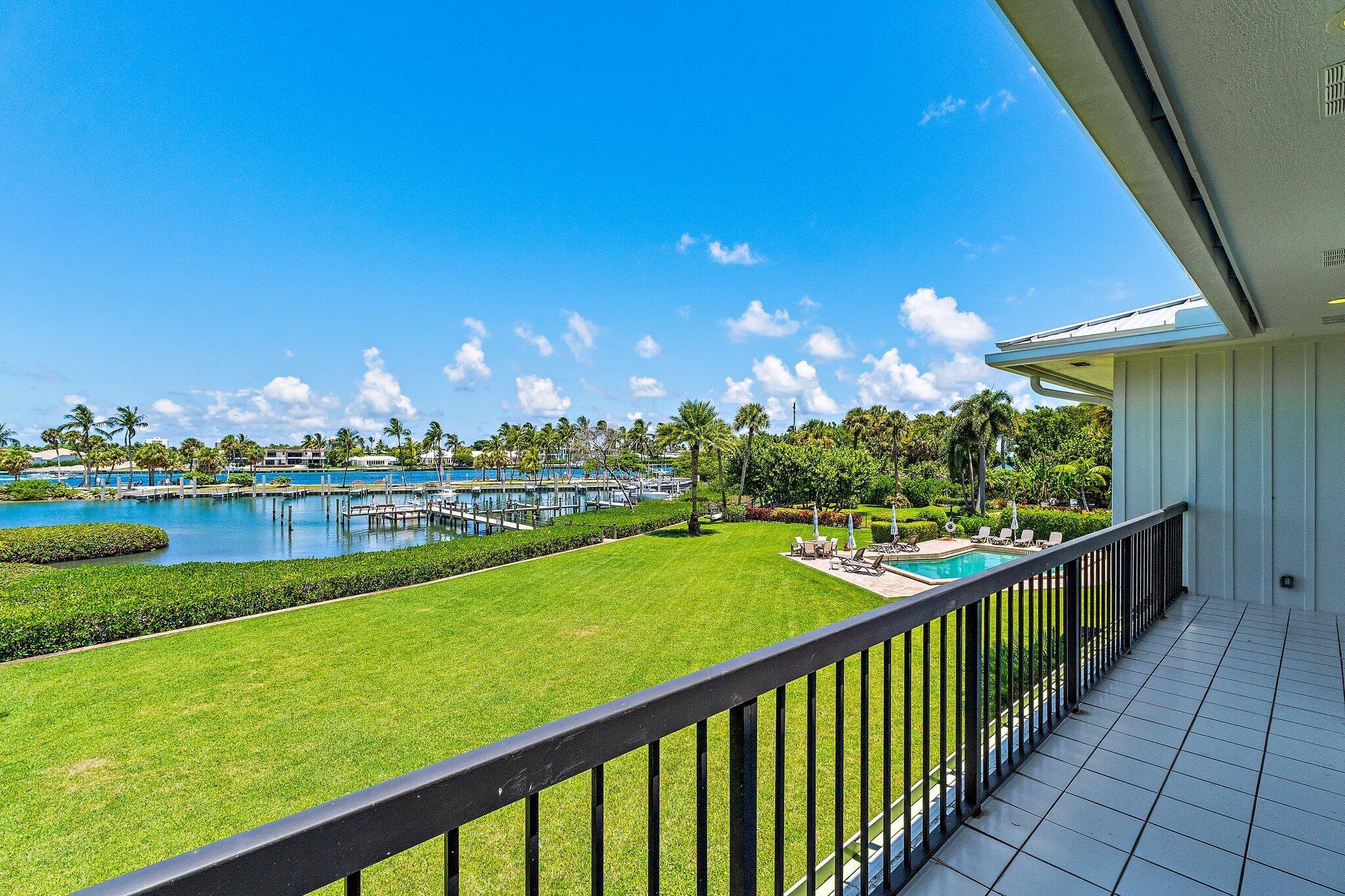 851 Saturn St #F Jupiter, FL 33477