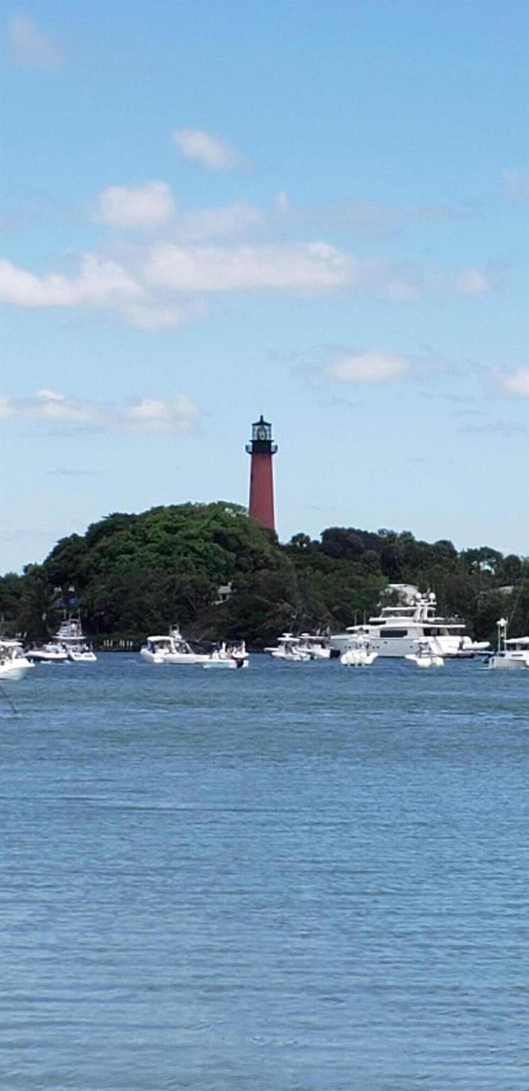 851 Saturn St #F Jupiter, FL 33477