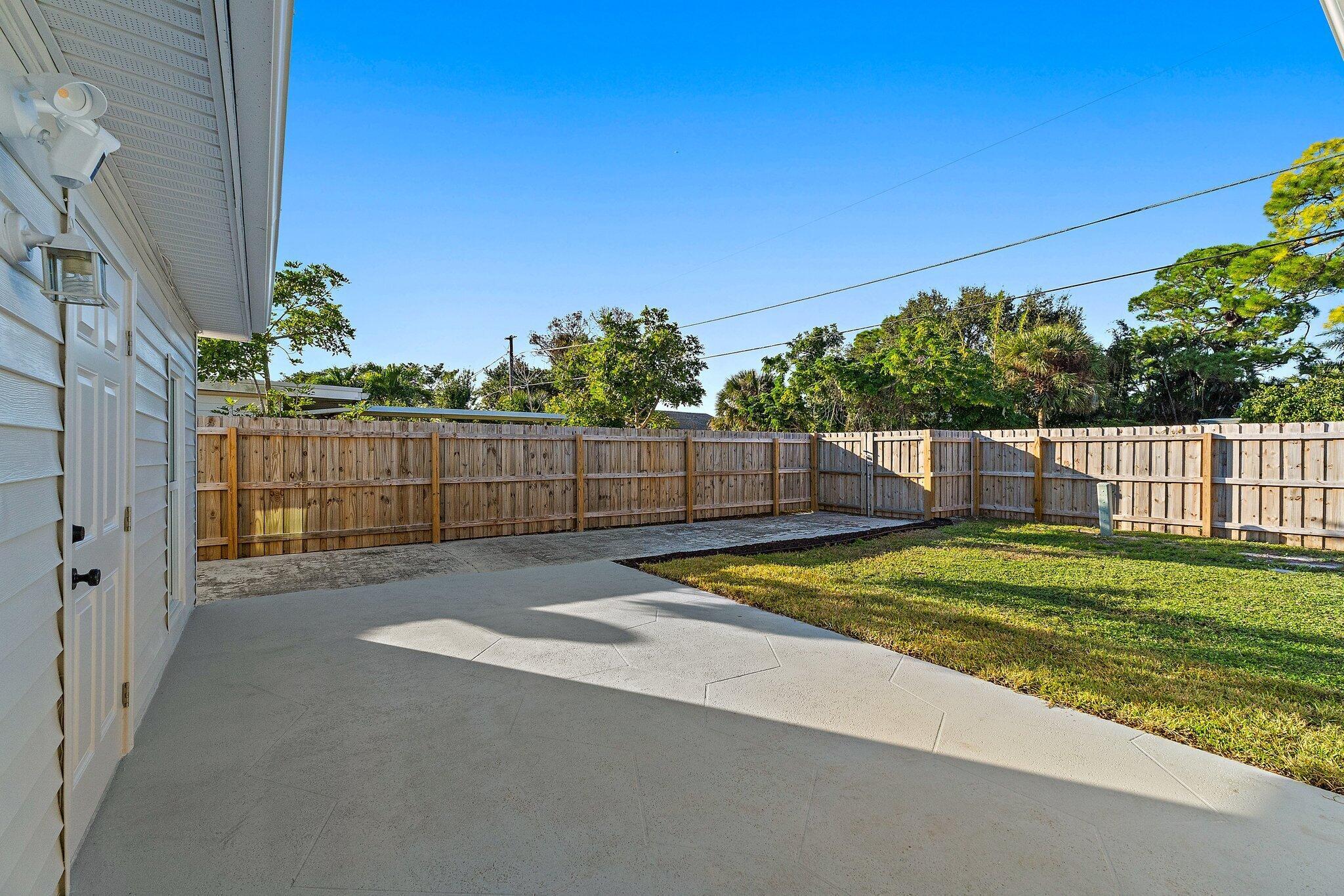 1015 Riverwood Ln Jupiter, FL 33458