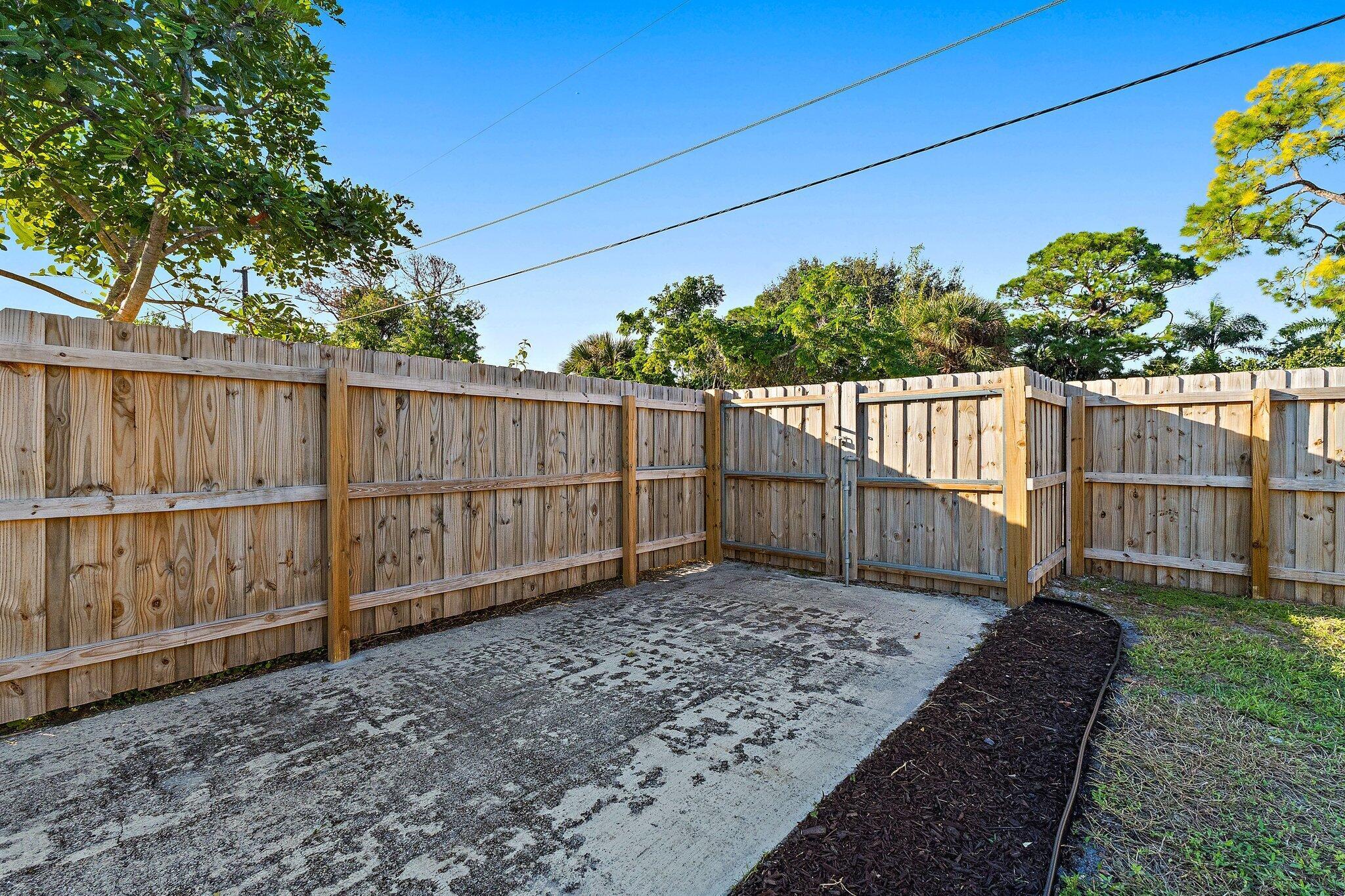 1015 Riverwood Ln Jupiter, FL 33458