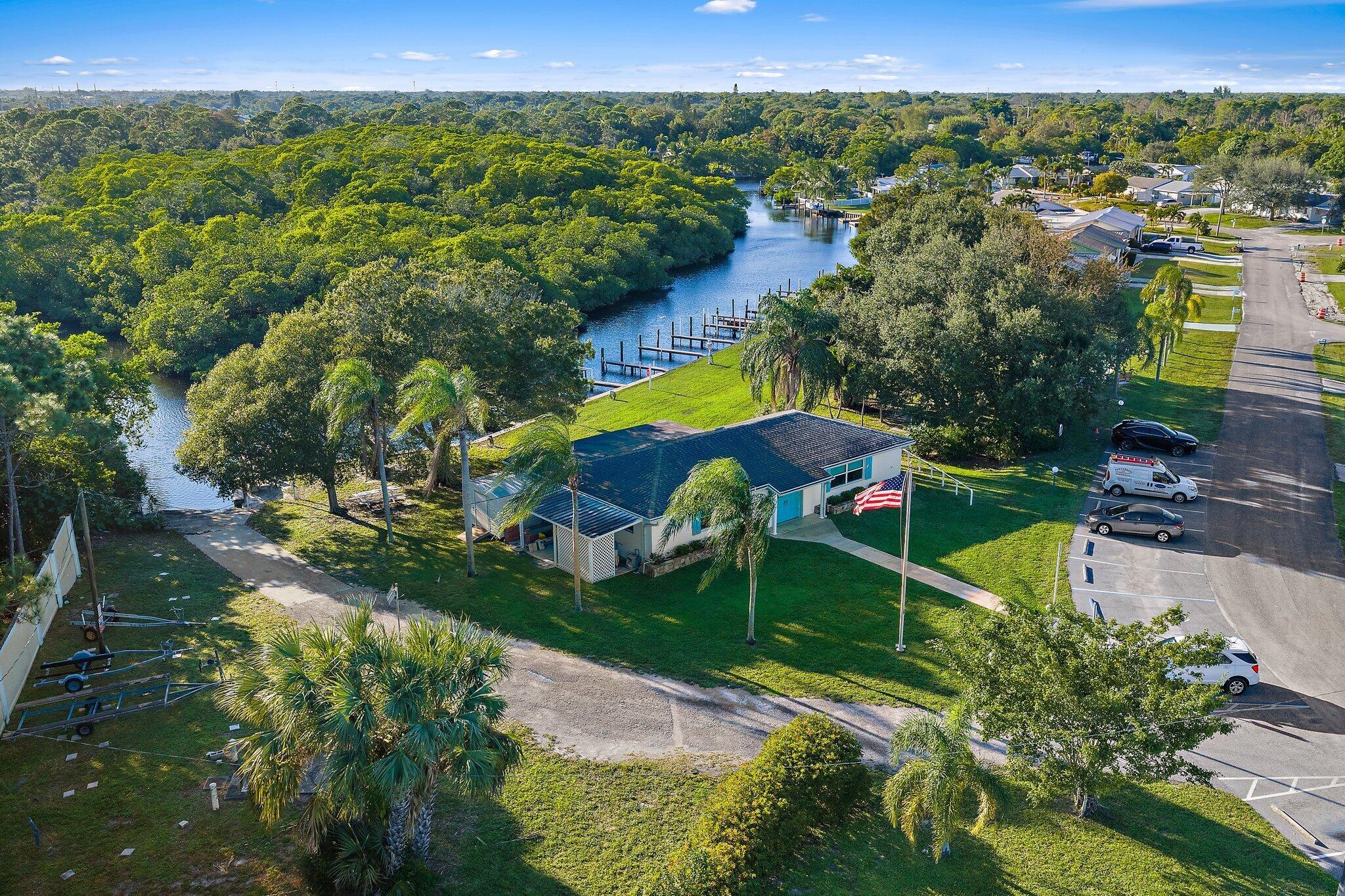 1015 Riverwood Ln Jupiter, FL 33458