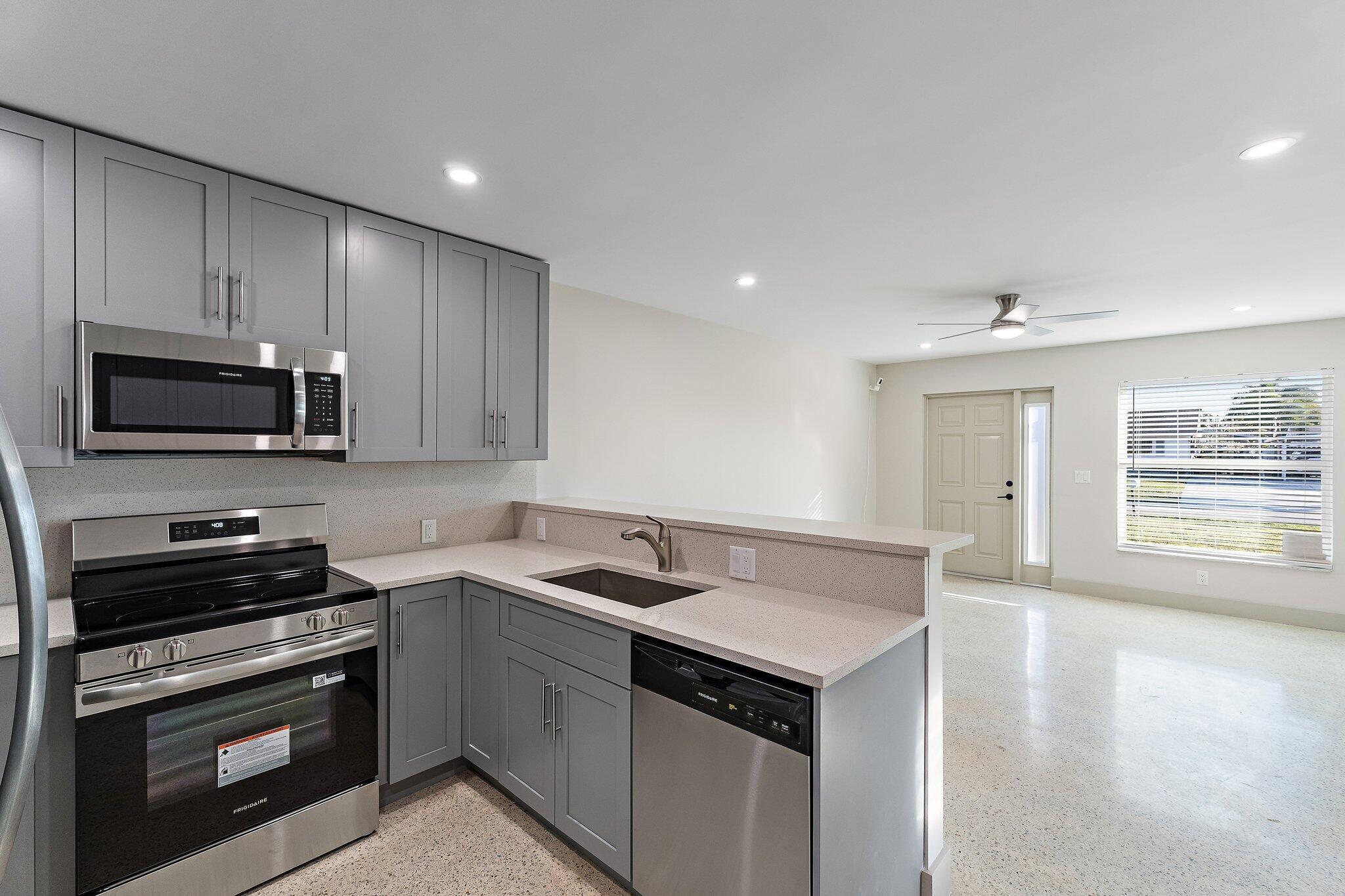 1015 Riverwood Ln Jupiter, FL 33458