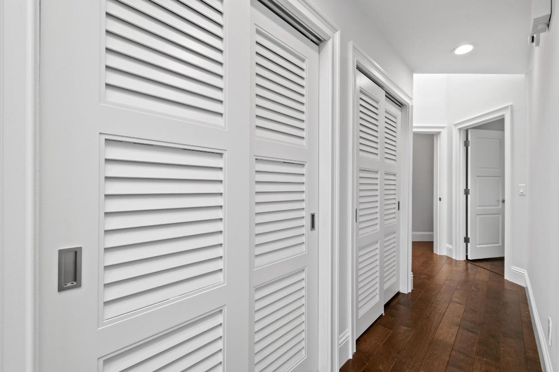 10561 SE Le Parc Jupiter, FL 33469