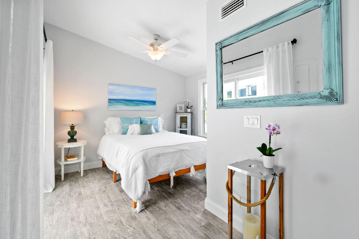 10561 SE Le Parc Jupiter, FL 33469