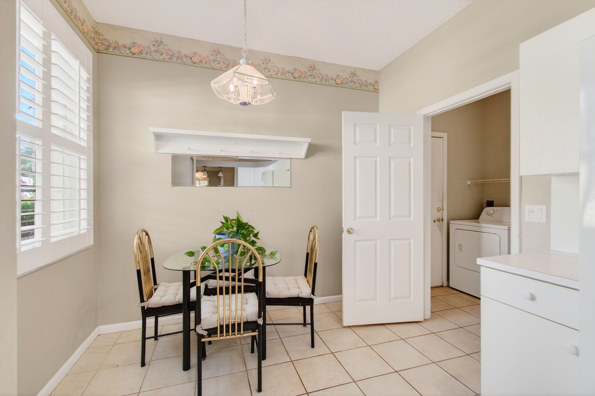 10845 Royal Caribbean Cir Boynton Beach, FL 33437