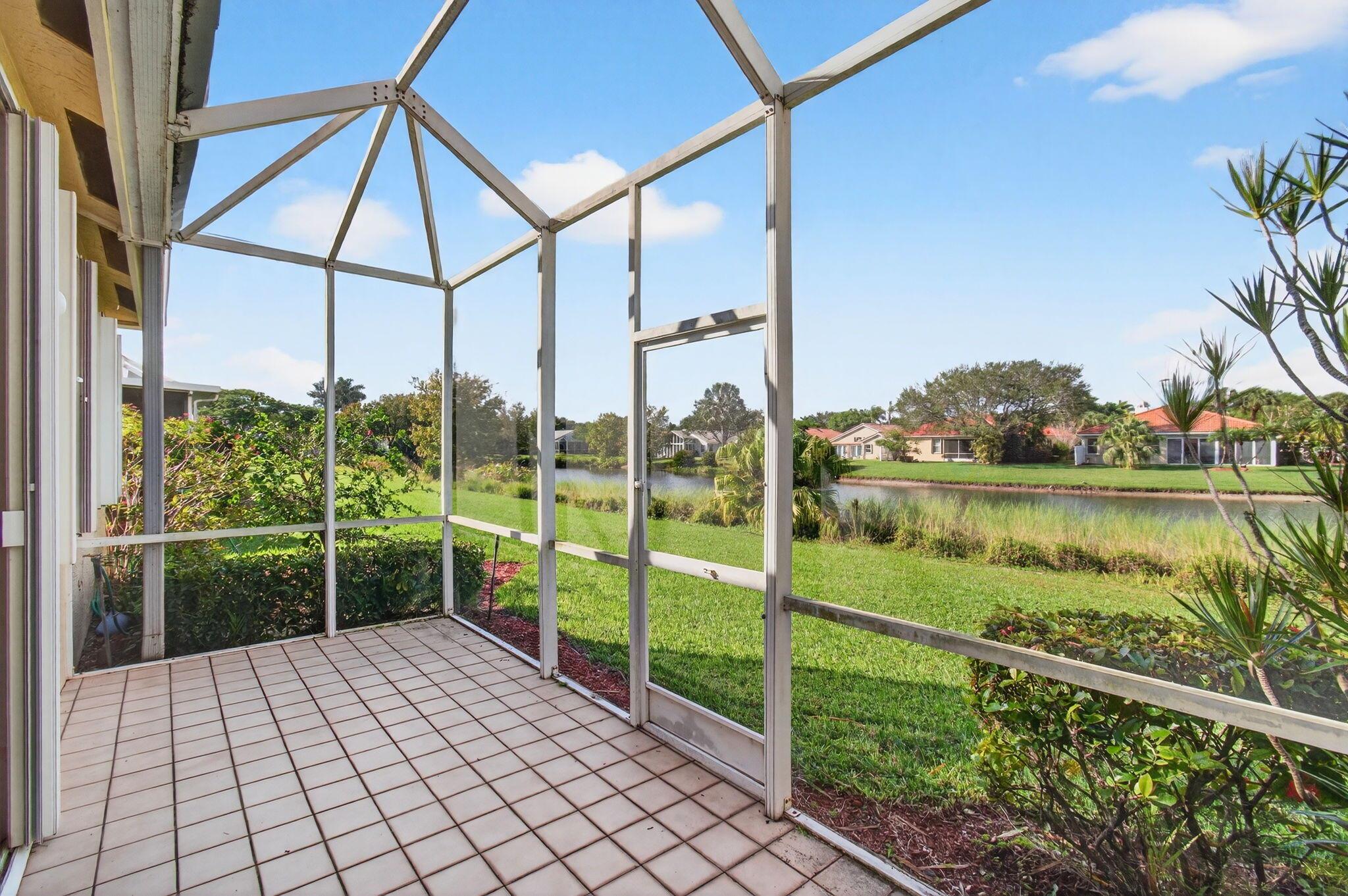 10845 Royal Caribbean Cir Boynton Beach, FL 33437