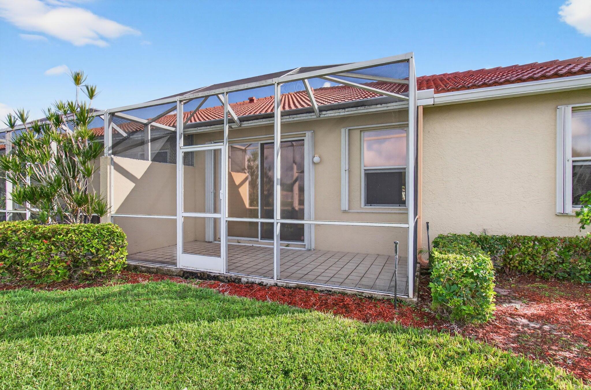 10845 Royal Caribbean Cir Boynton Beach, FL 33437