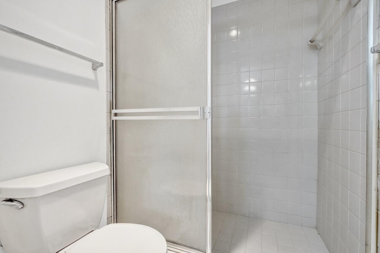 32 Buxton Ln Boynton Beach, FL 33426