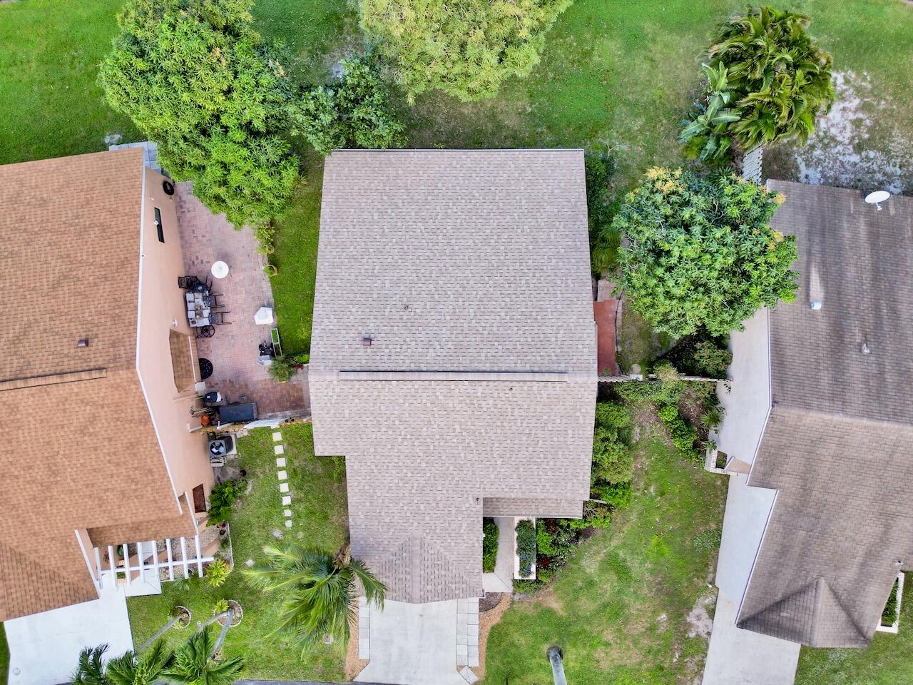 32 Buxton Ln Boynton Beach, FL 33426