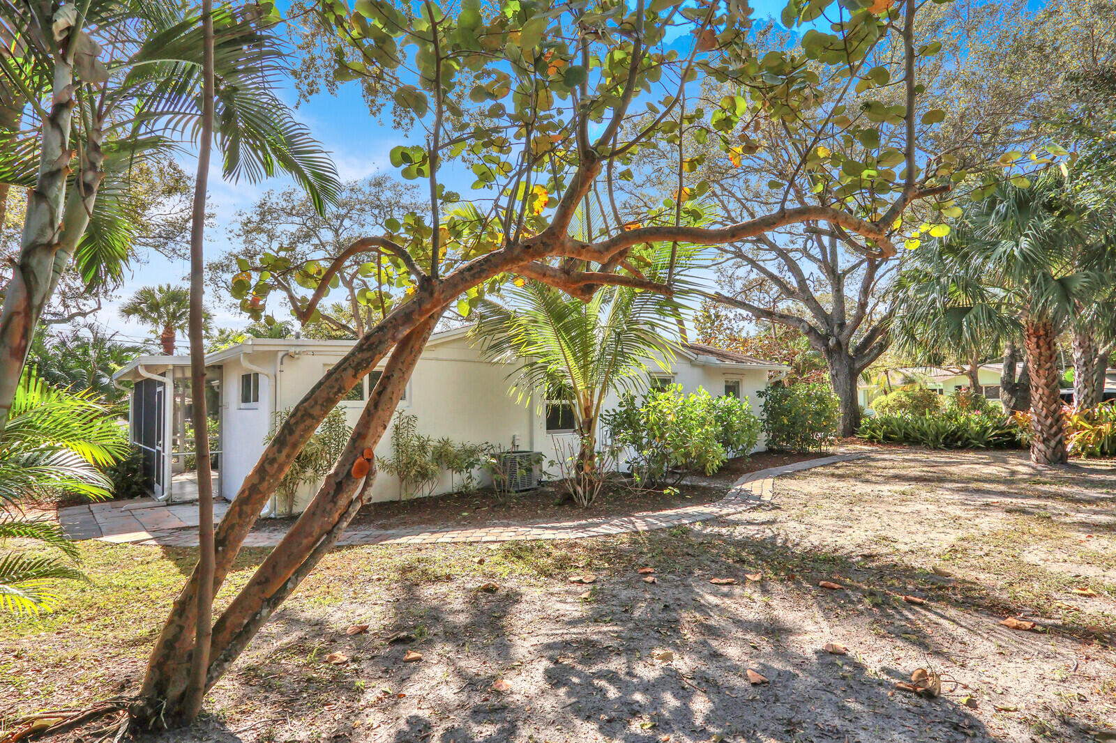 601 Paulina Jupiter, FL 33477