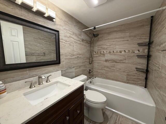 3850 NE 21st #53 Lighthouse Point, FL 33064