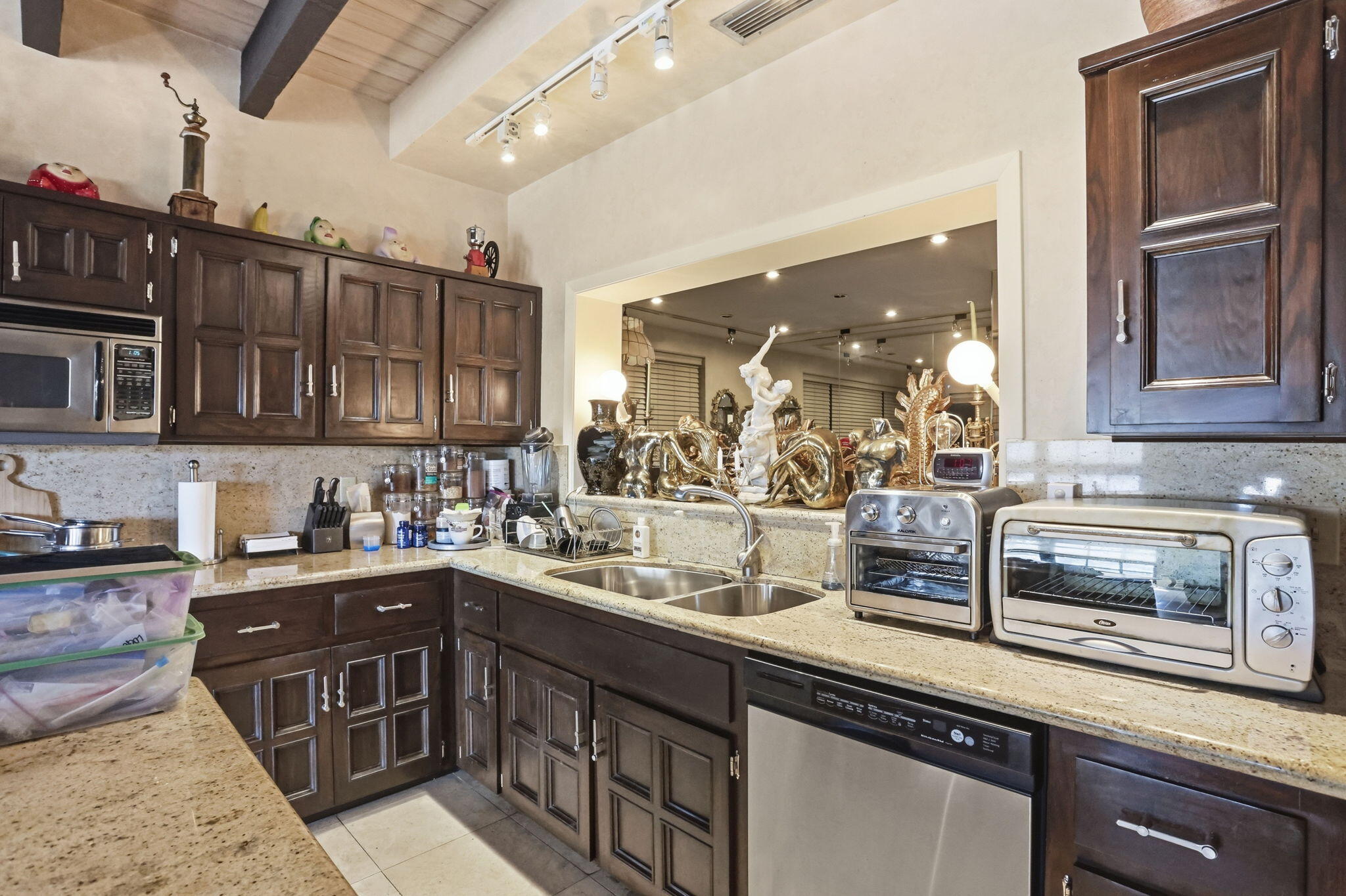 2850 NE 44th Lighthouse Point, FL 33064