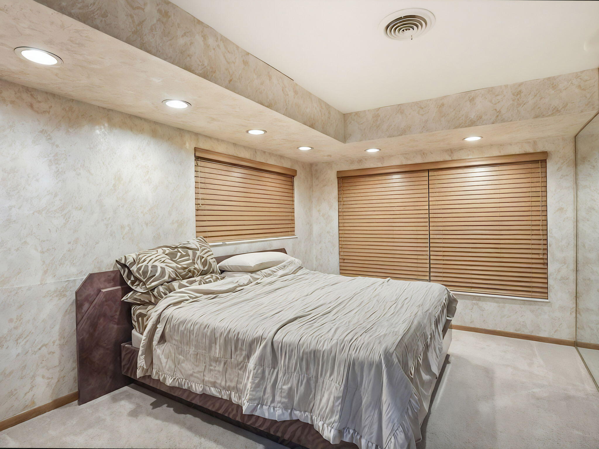 2850 NE 44th Lighthouse Point, FL 33064