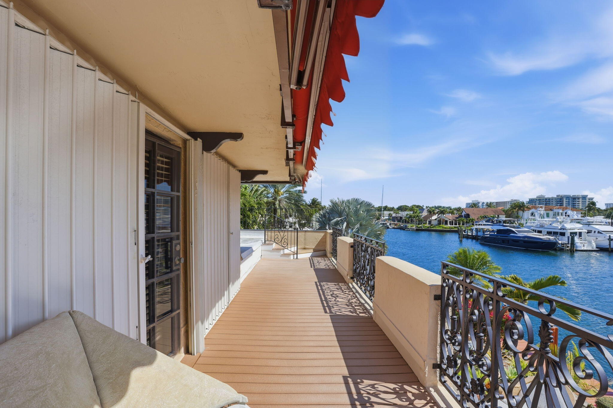 2850 NE 44th Lighthouse Point, FL 33064