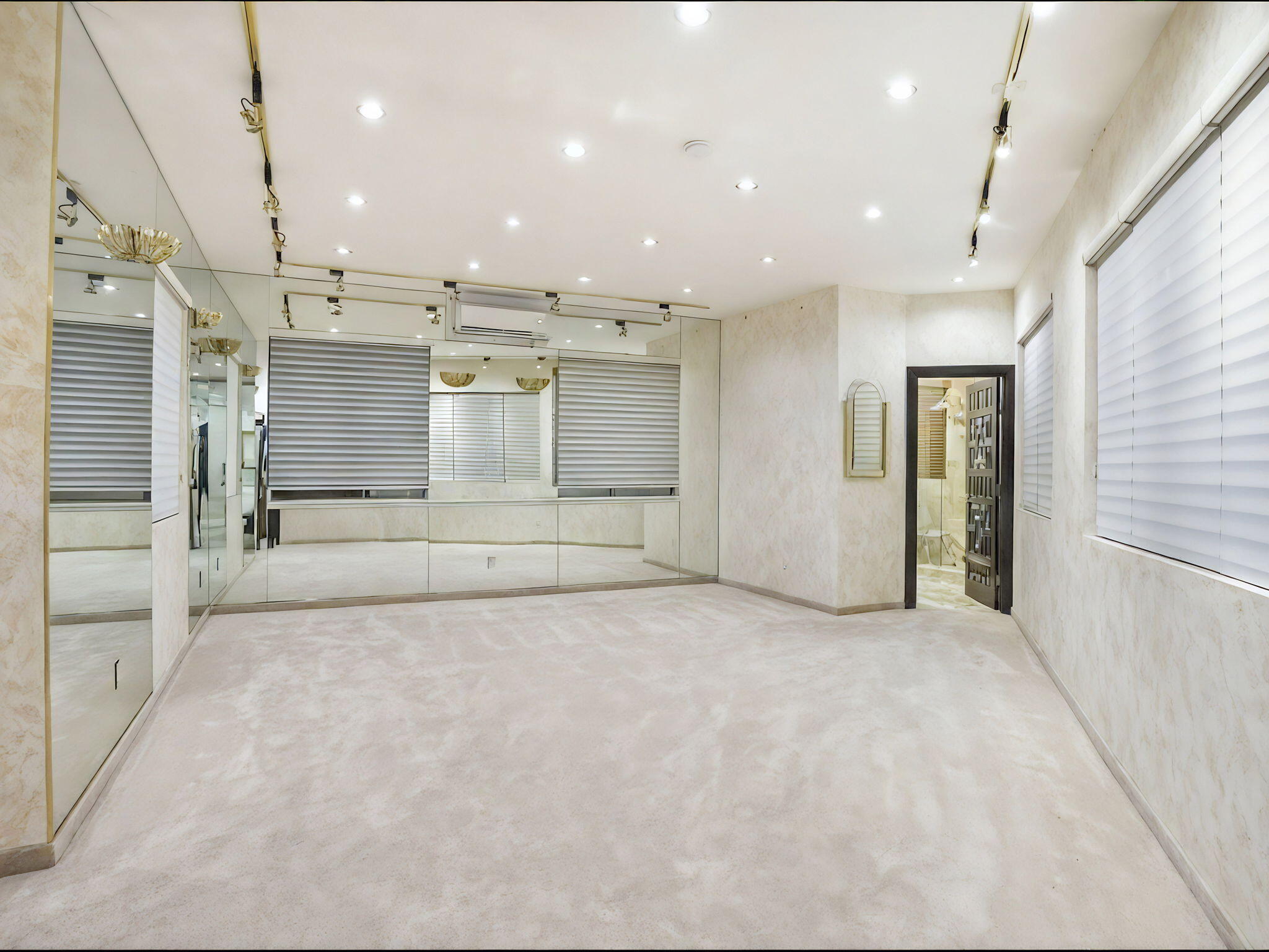 2850 NE 44th Lighthouse Point, FL 33064