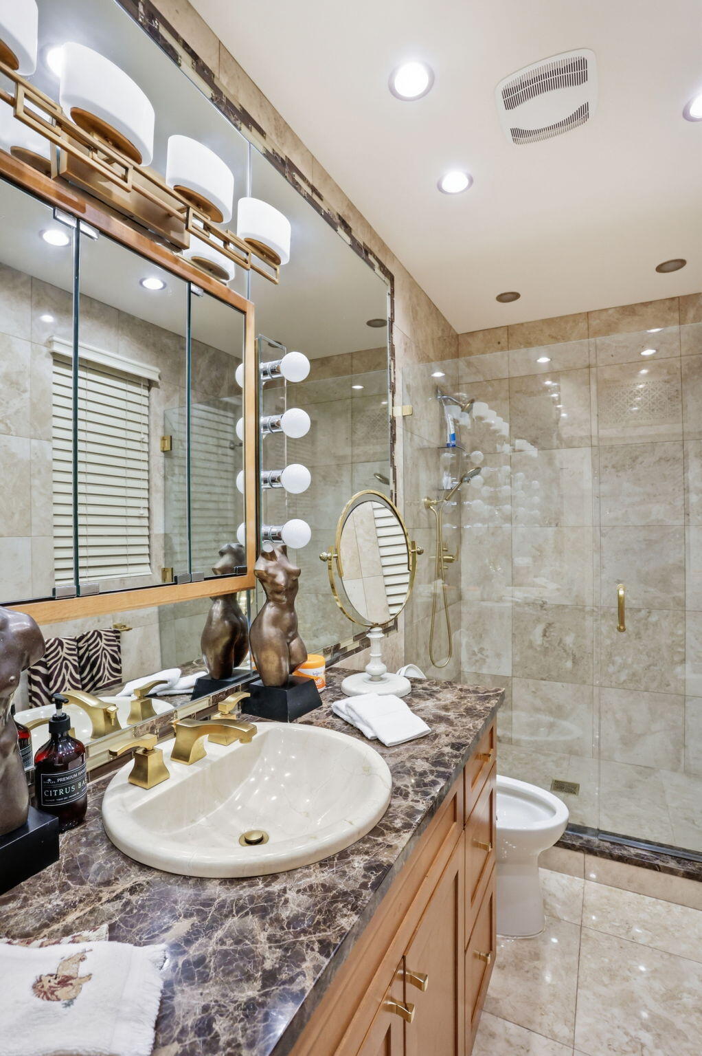 2850 NE 44th Lighthouse Point, FL 33064