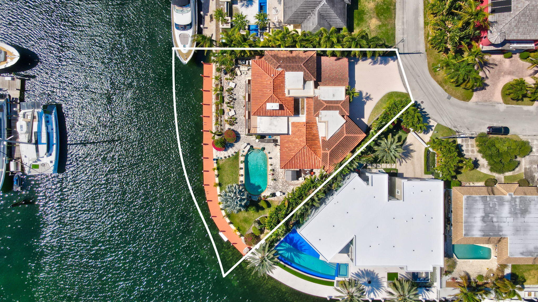 2850 NE 44th Lighthouse Point, FL 33064