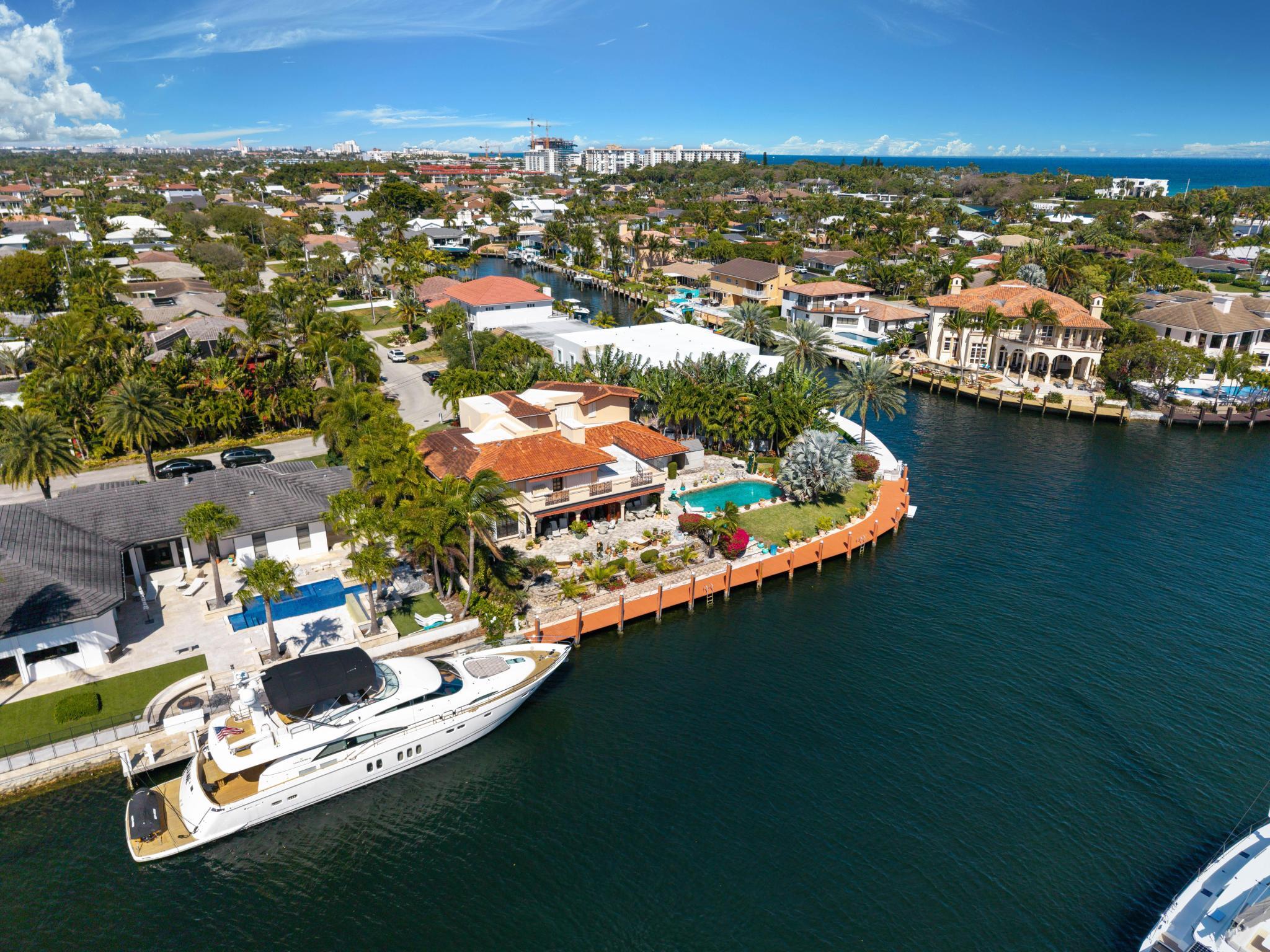 2850 NE 44th Lighthouse Point, FL 33064