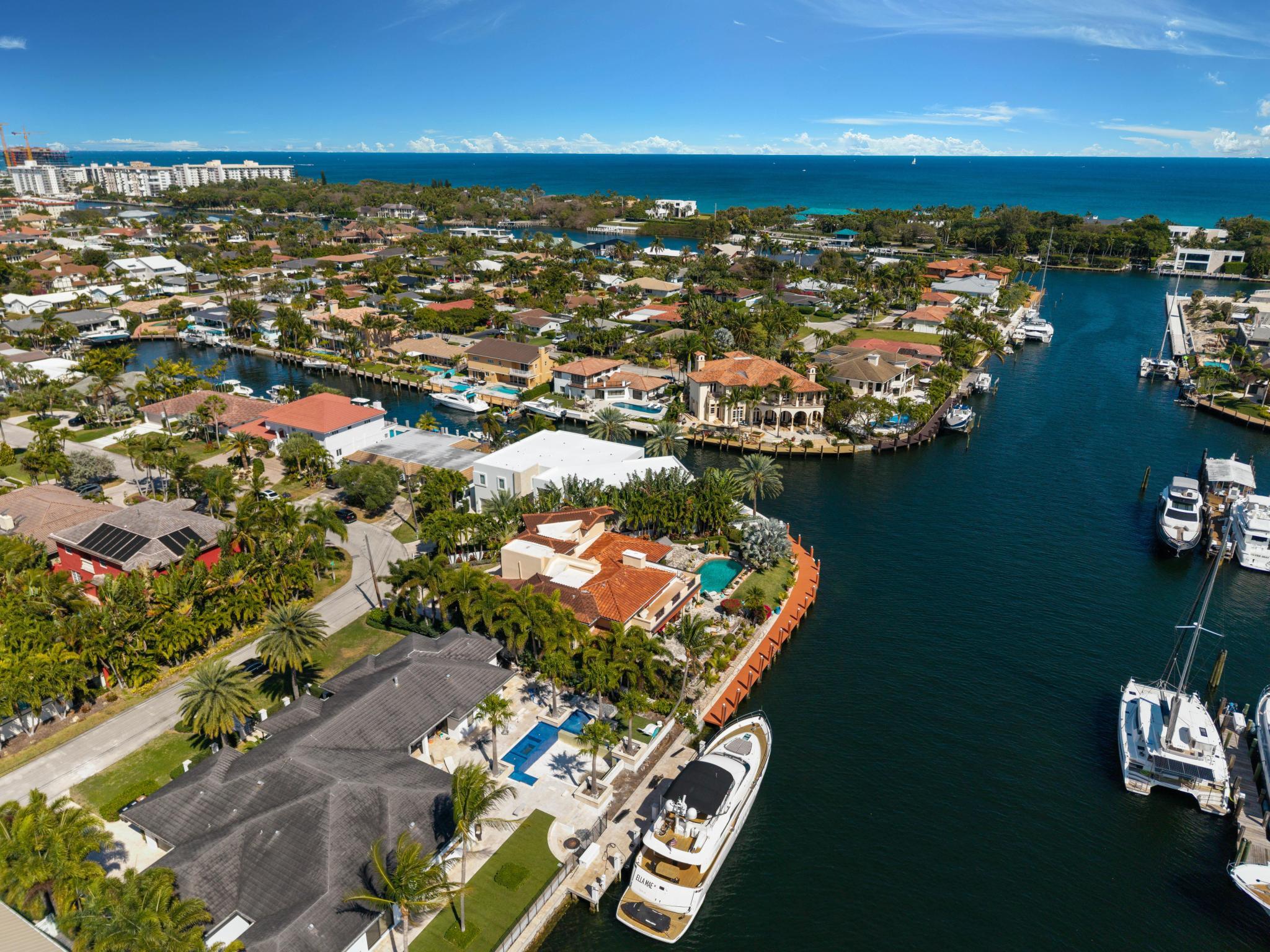 2850 NE 44th Lighthouse Point, FL 33064