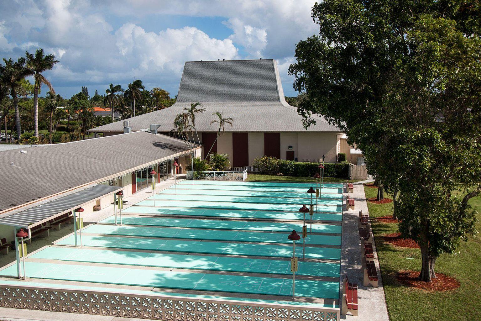 2562 N Garden #308 Lake Worth, FL 33461