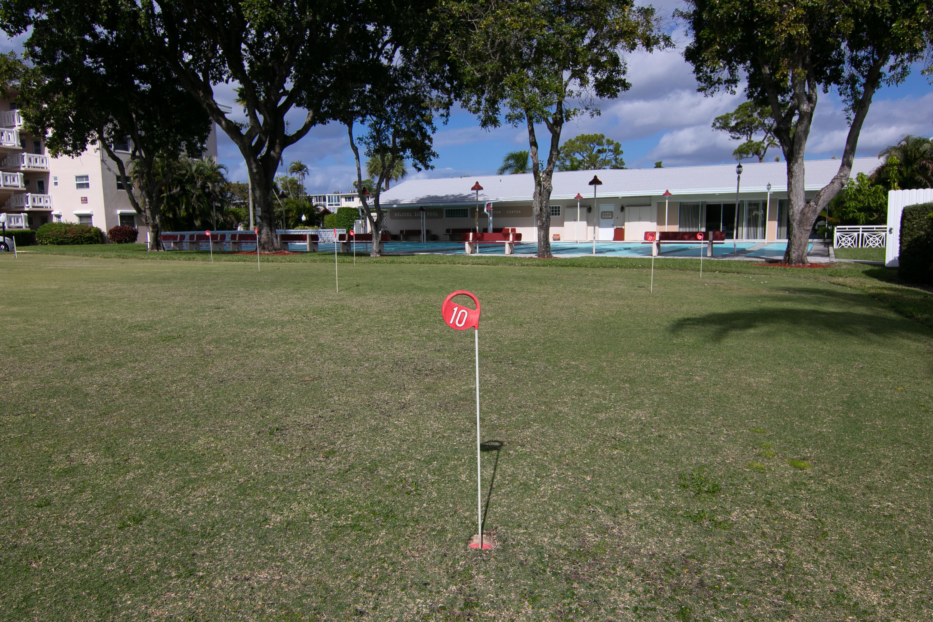 2562 N Garden #308 Lake Worth, FL 33461