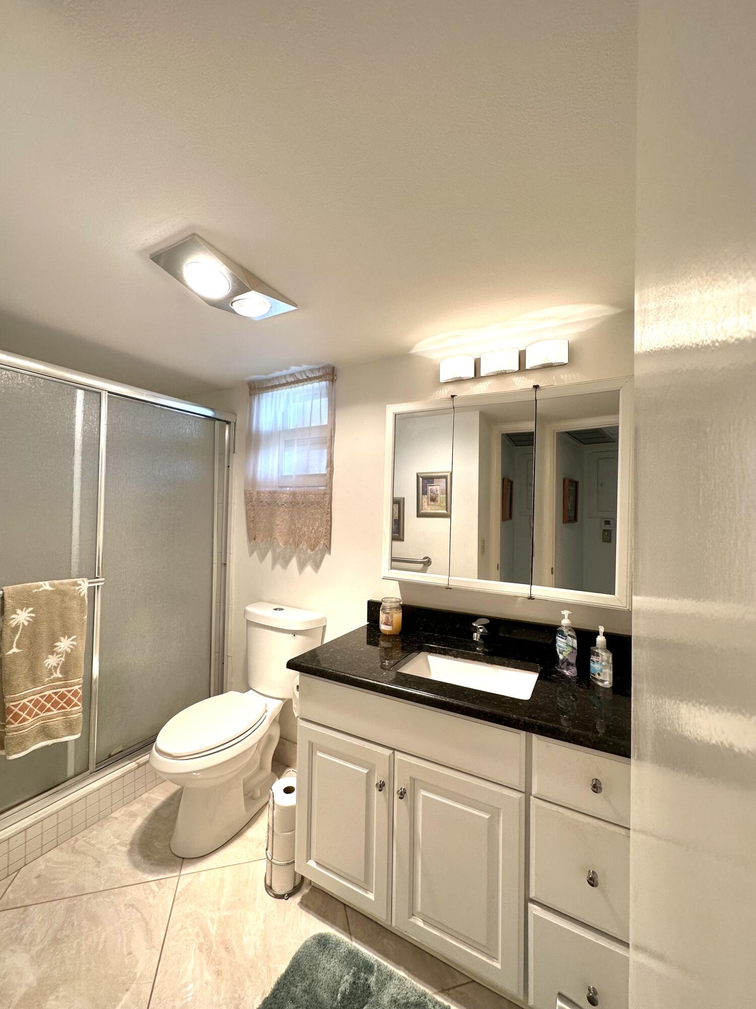 2562 N Garden #308 Lake Worth, FL 33461