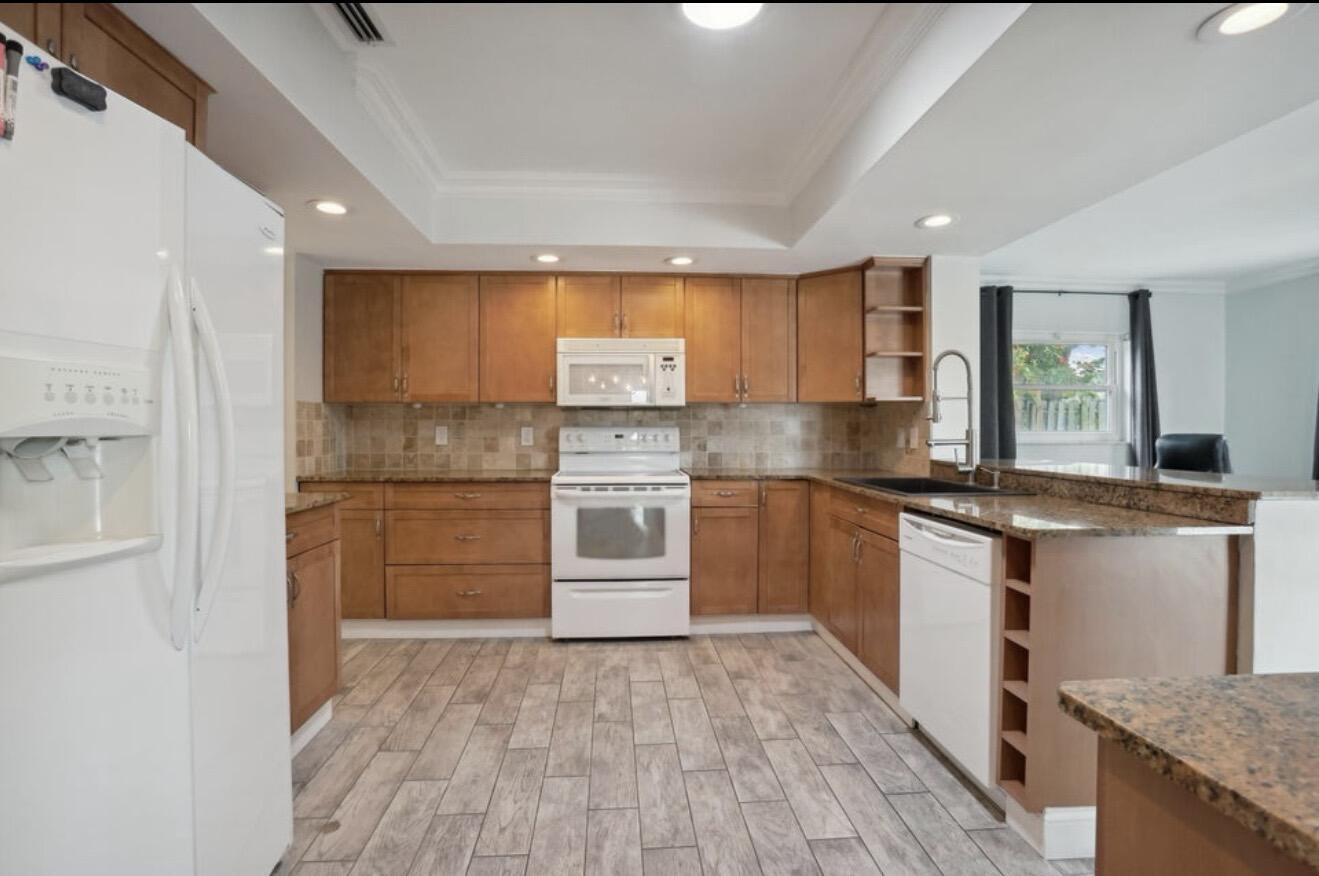 603 SE 7th Deerfield Beach, FL 33441