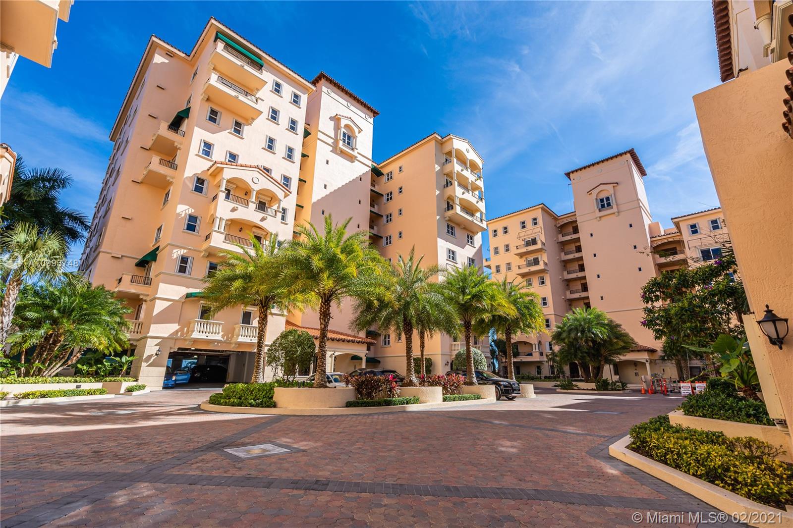 13633 Deering Bay Dr #215 Coral Gables, FL 33158